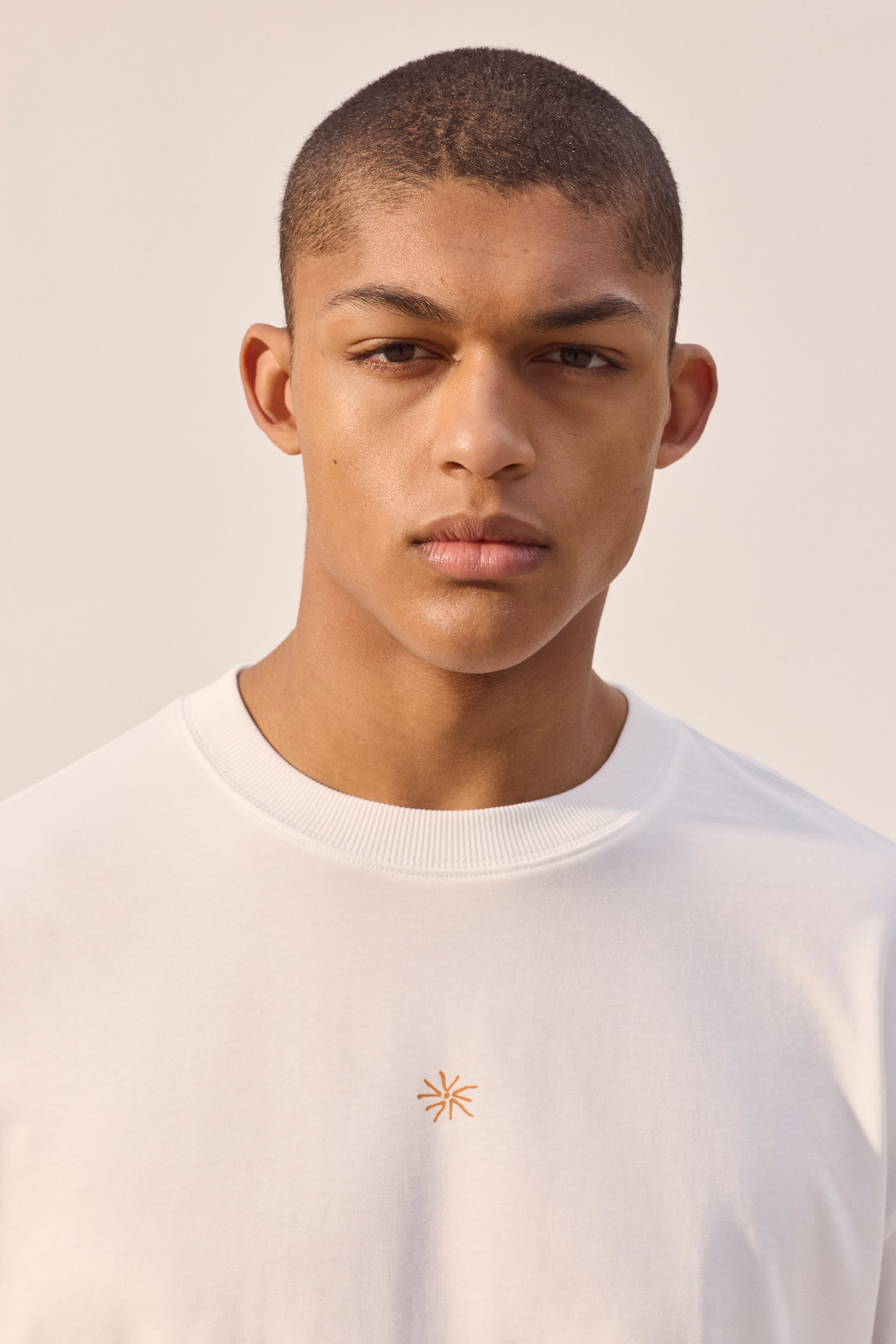 Loose-Fit Long-Sleeved Sports Shirt with DryMove™
