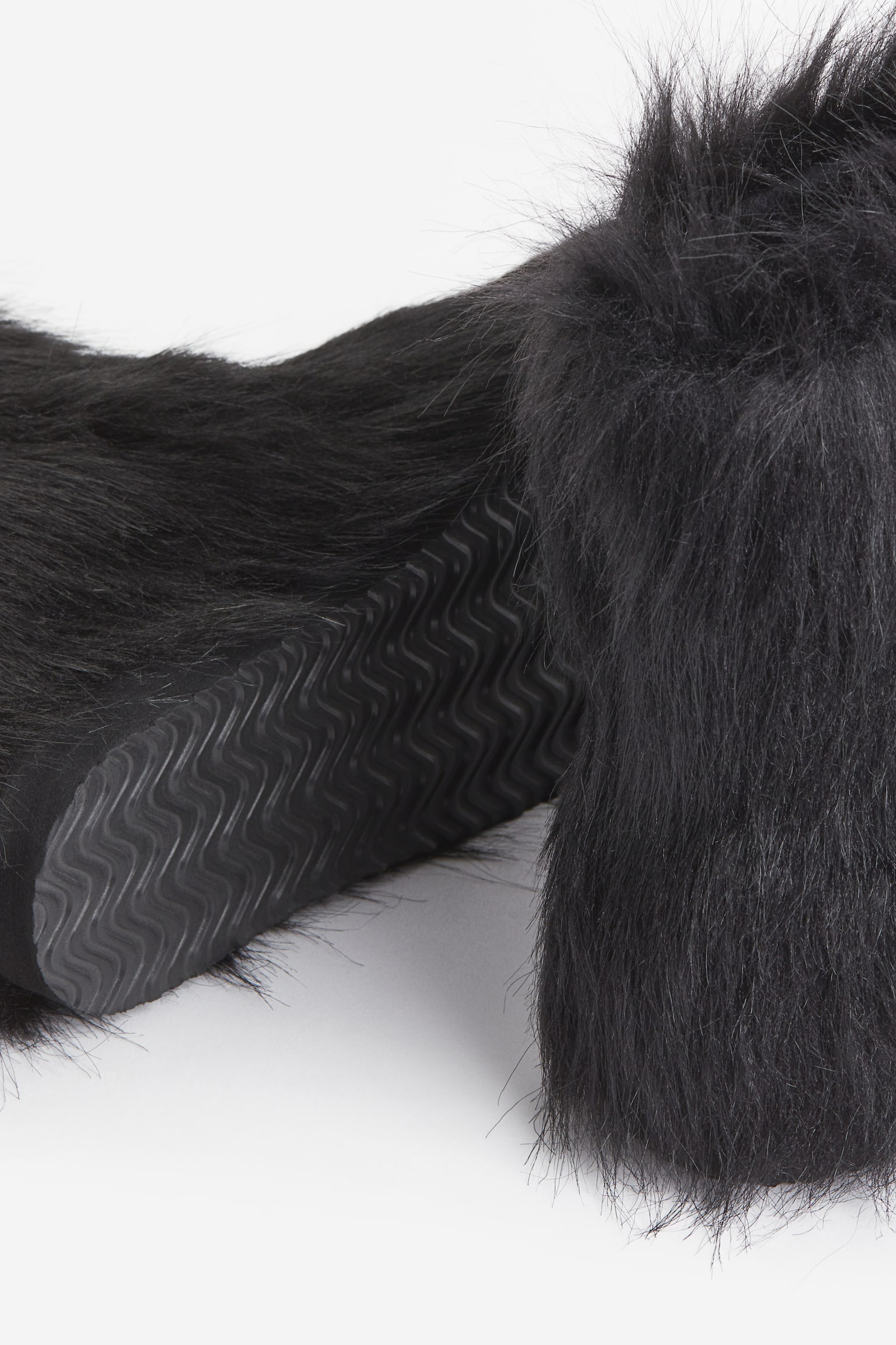 Fluffy boots - Black - 4