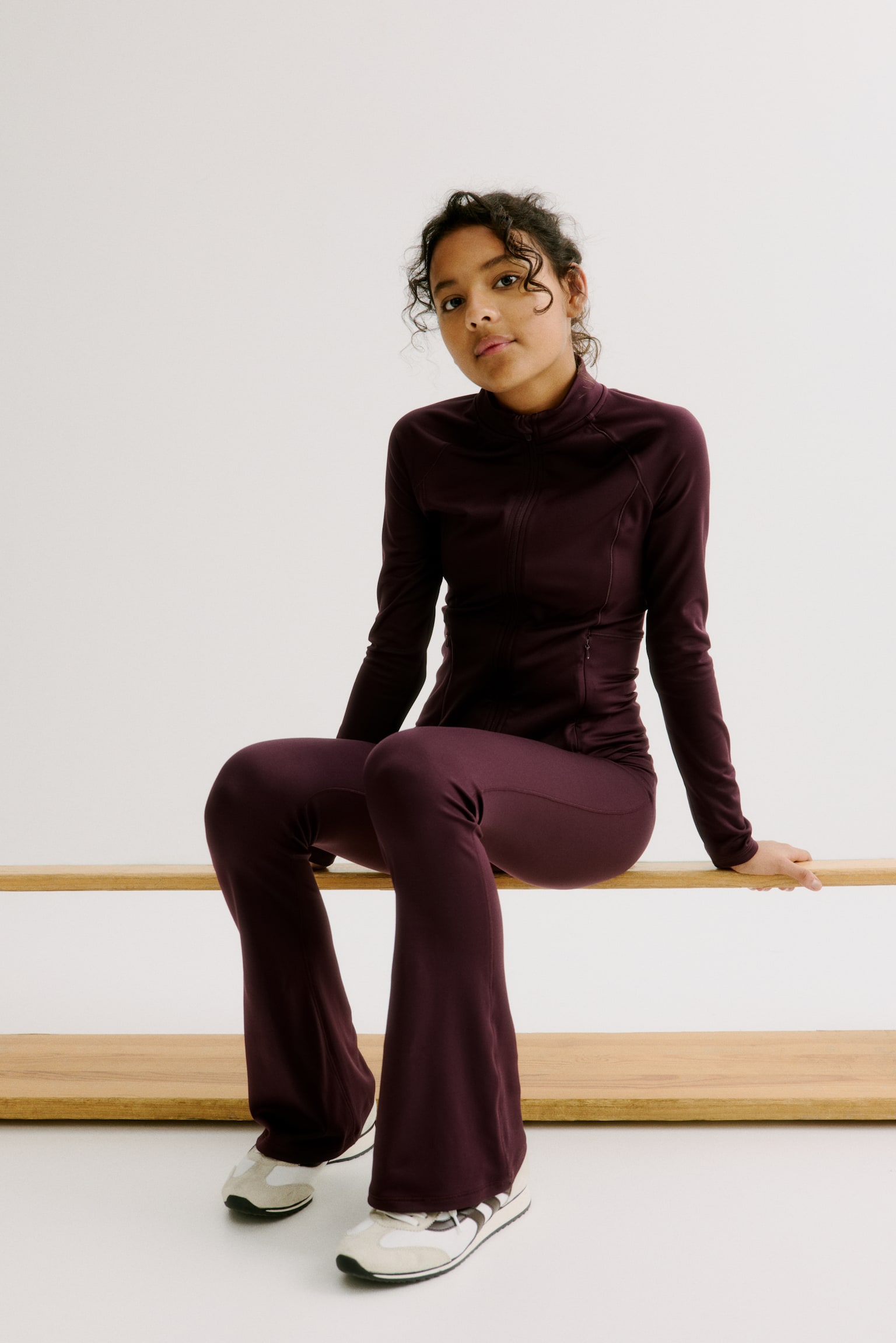 Flared sports leggings with DryMove™ - Grape/Black/Forest green/Dark blue/Pink - 1