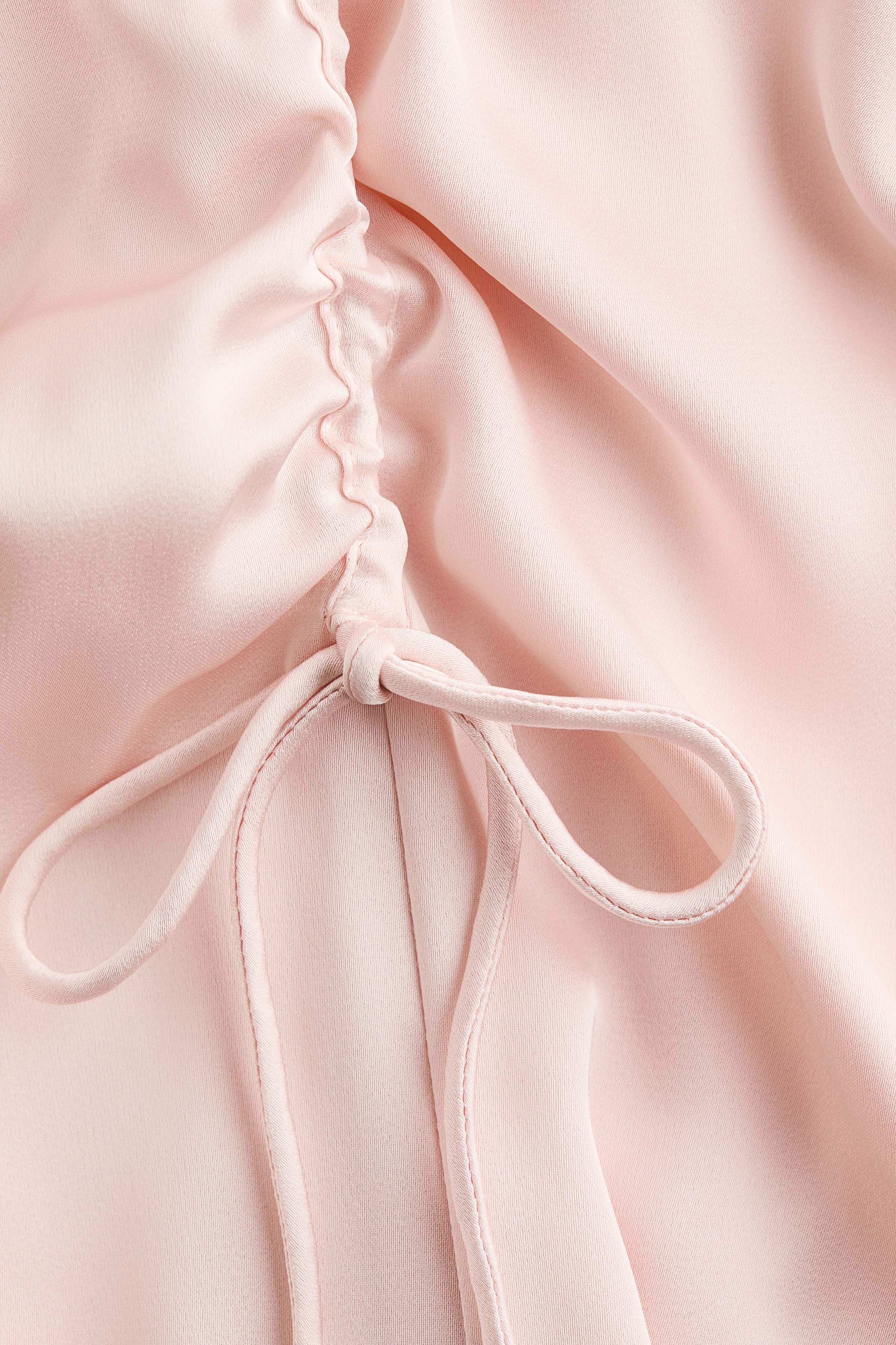 h&m powder pink dress *NWT* H&M Chiffon Floral Belted Midi Dress in Powder Pink, Size 4