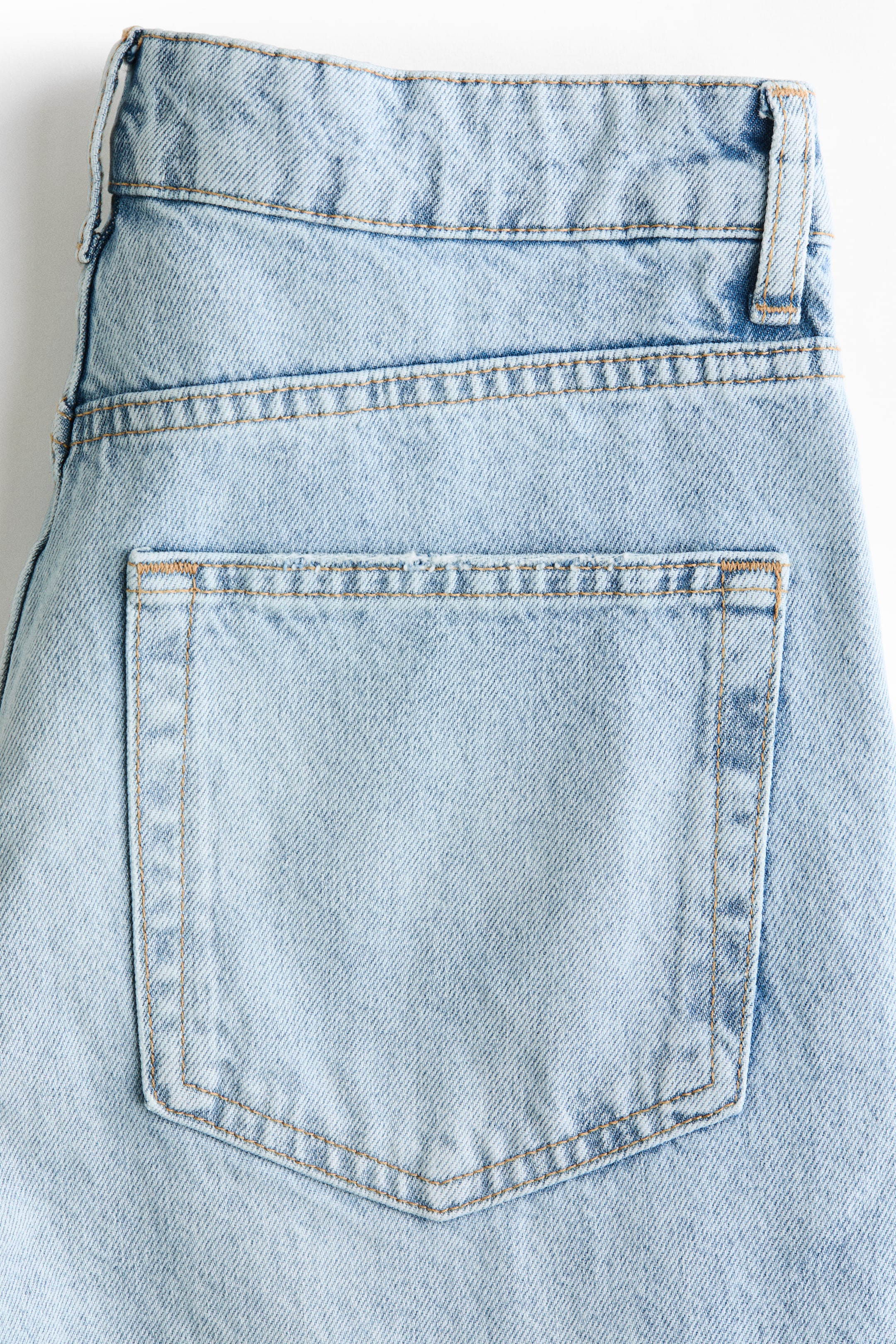 Jean flottant taille classique