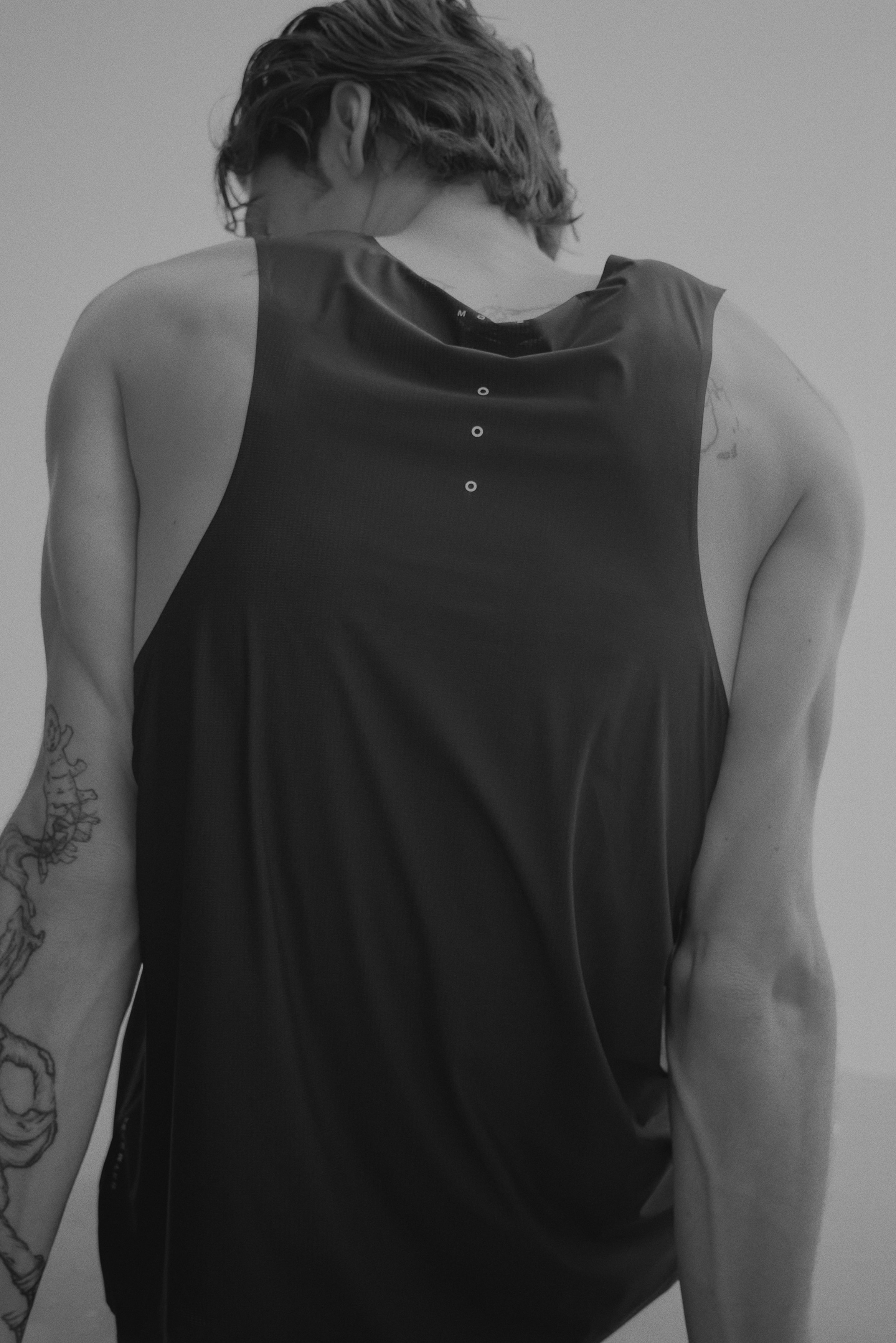 H&M Move - Men - Black Regular Fit Running vest top with DryMove™ - Size: XXL