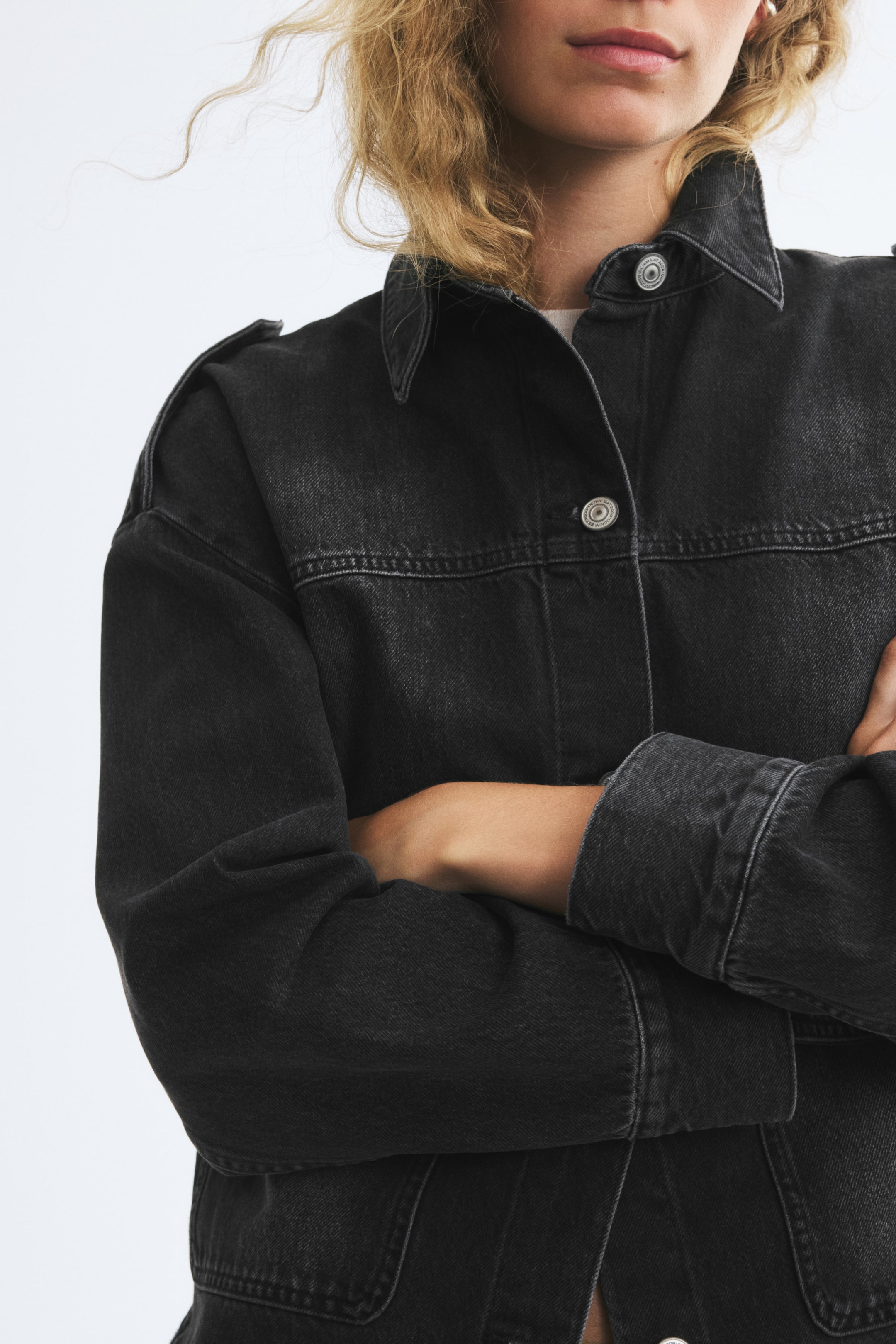 H&M Oversized Denim Overshirt — фото 3