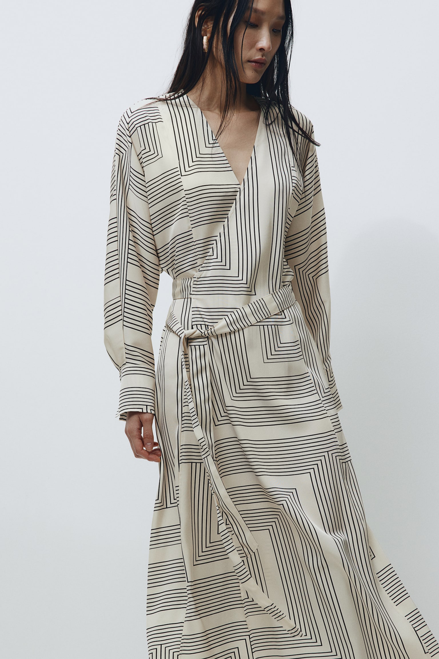 Wrap dress - Cream/Patterned/Black/Beige patterned - 4