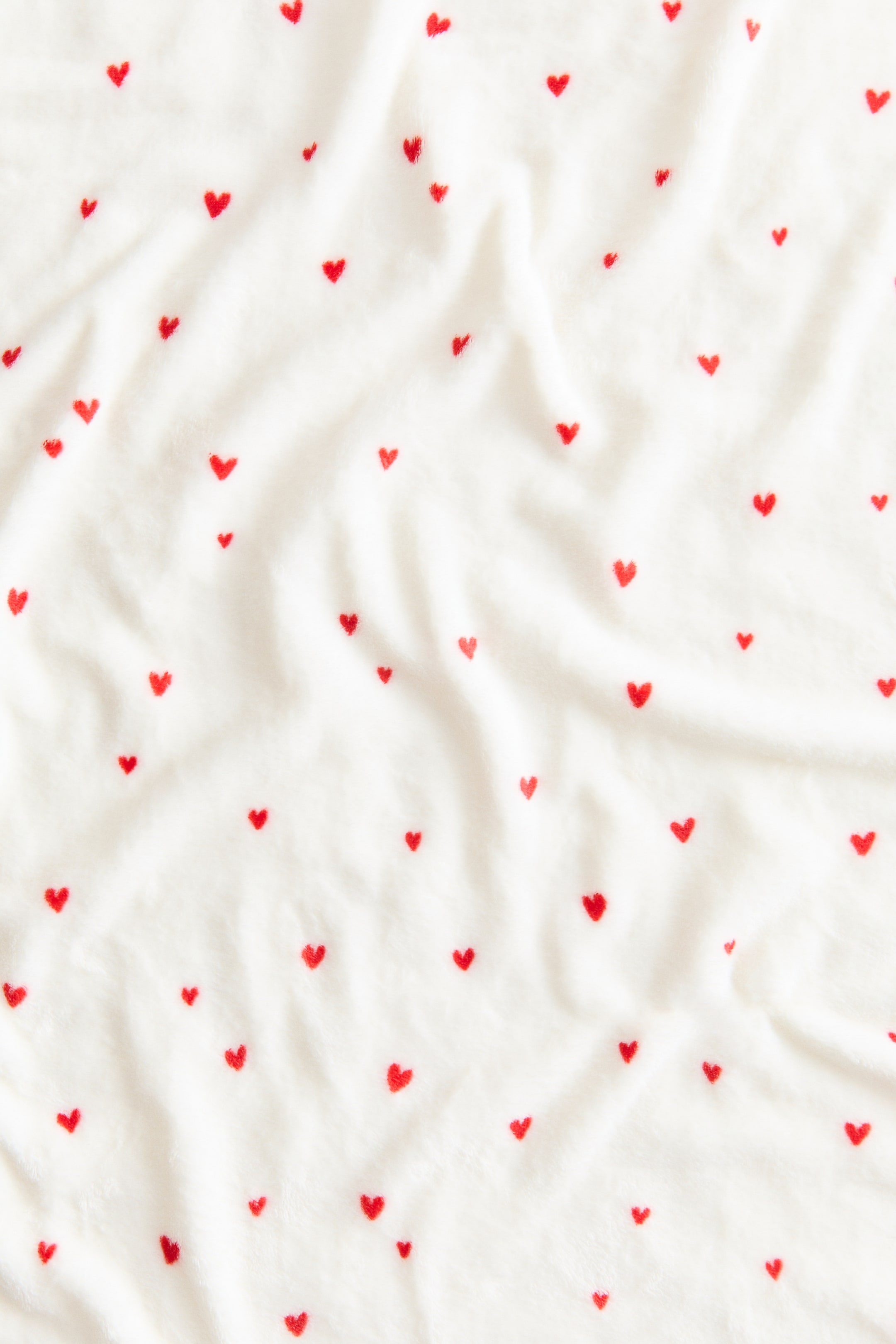 拡大画像を表示: Patterned fleece blanket - ホワイト／ハート - Home All | H&M JP 2