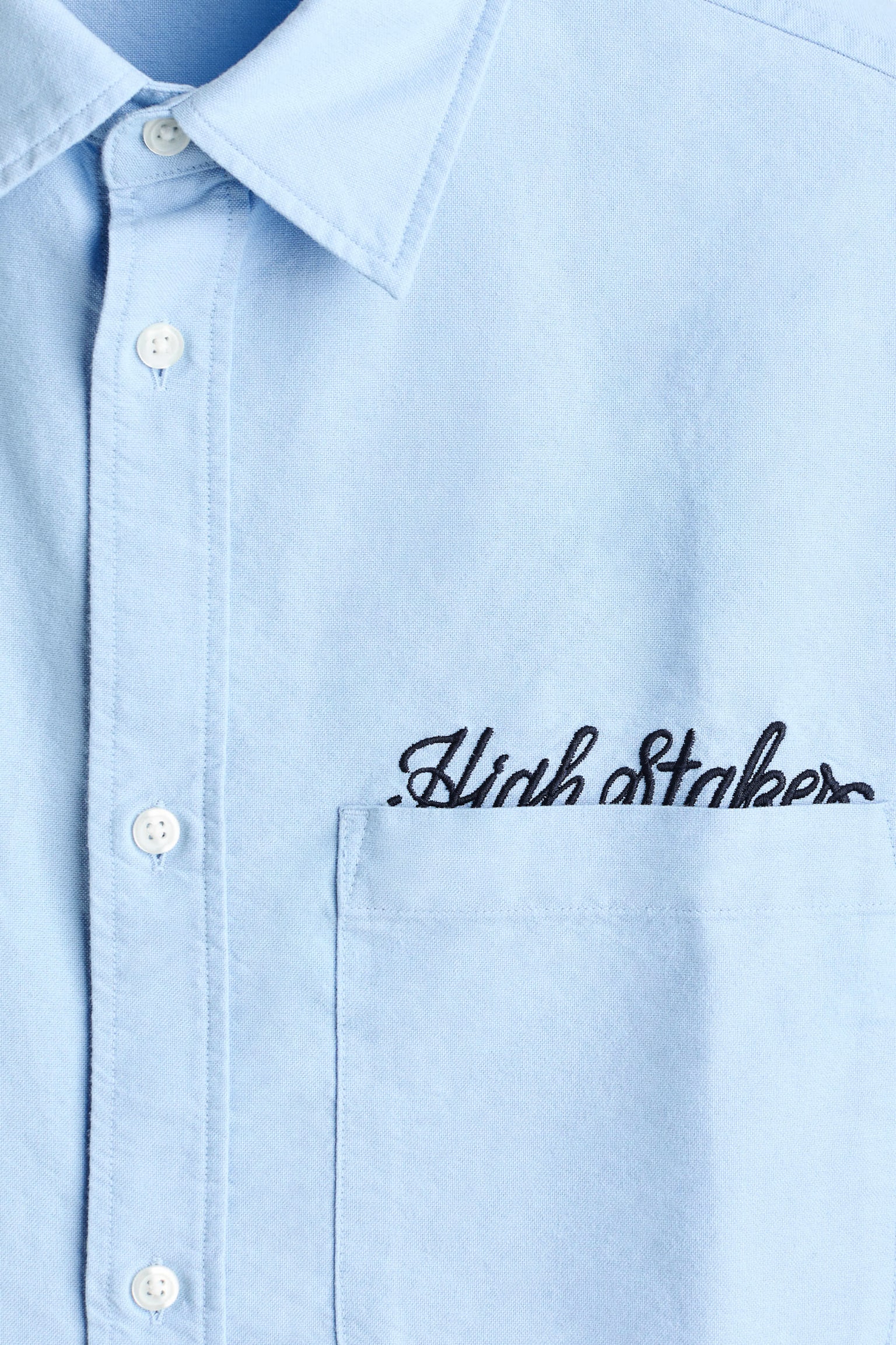 Мужская рубашка H&M Relaxed-Fit Short-Sleeved Embroidered Oxford, цвет: Светлый синий — фото 7
