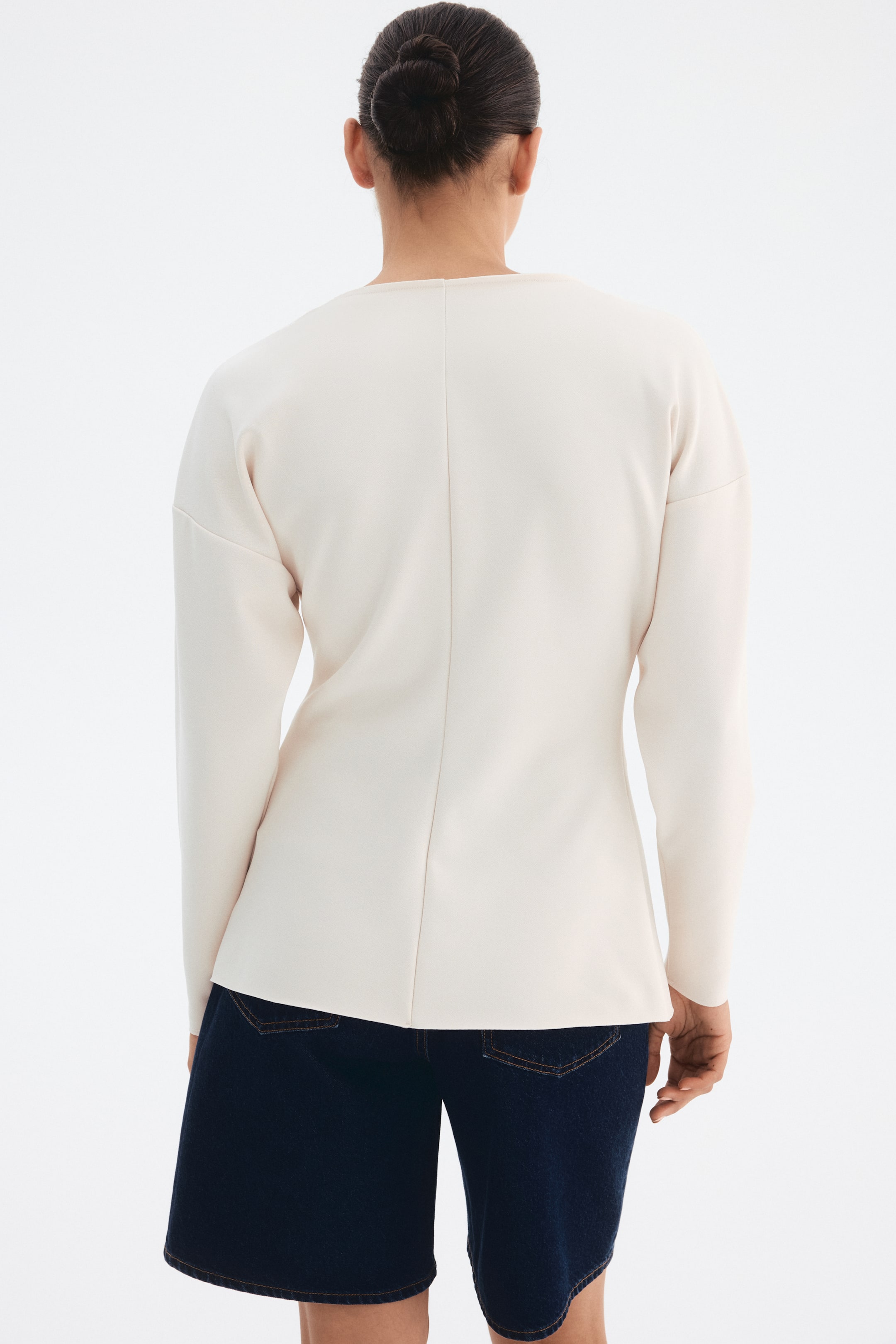 View larger image: Waisted cardigan - Light beige - Ladies | H&M IN 4