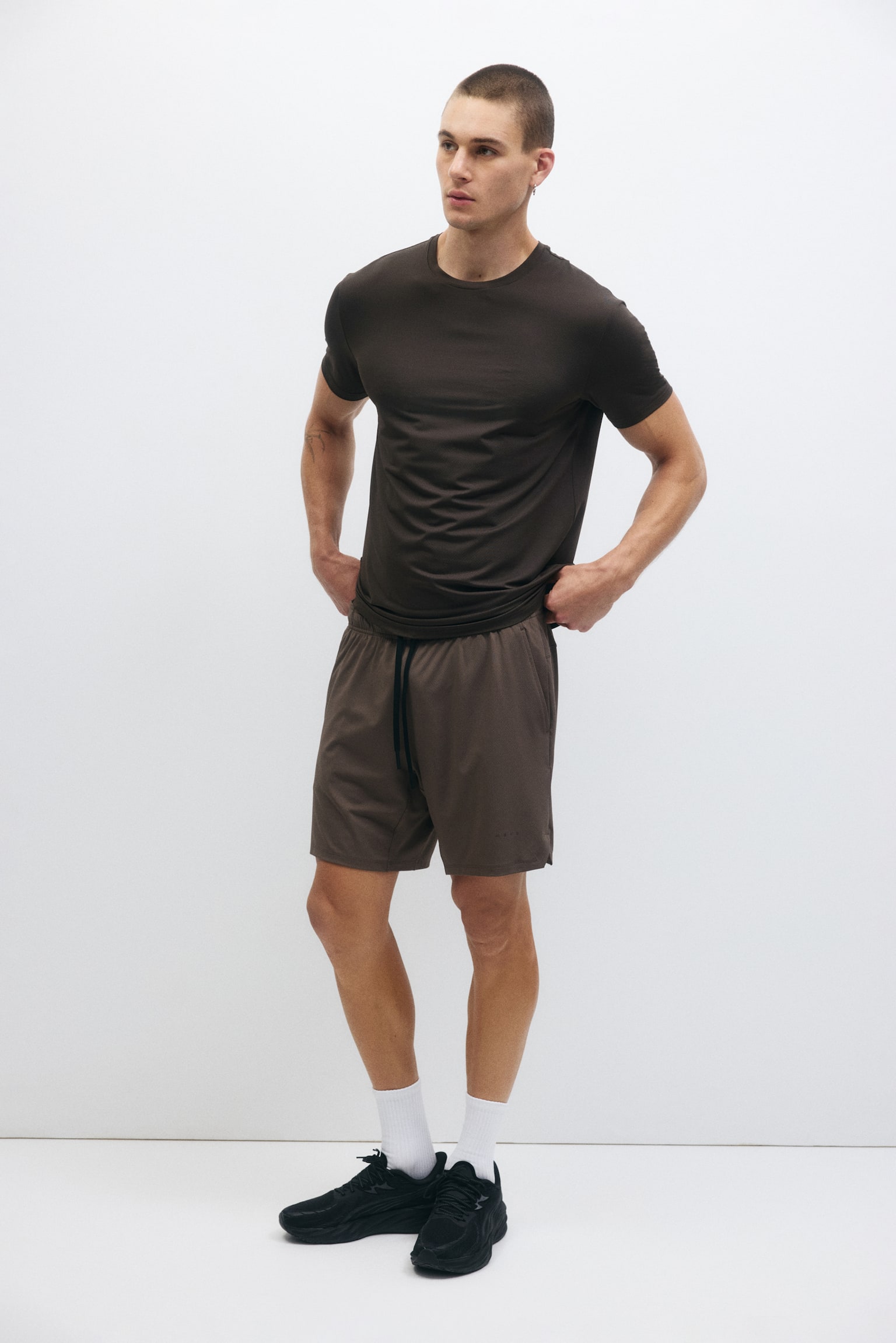 Спортивний топ Muscle Fit DryMove™ - Темно-коричневий/Приглушений зелений/Темно-сірий меланж/Чорний/Темно-зелений хакі - 5