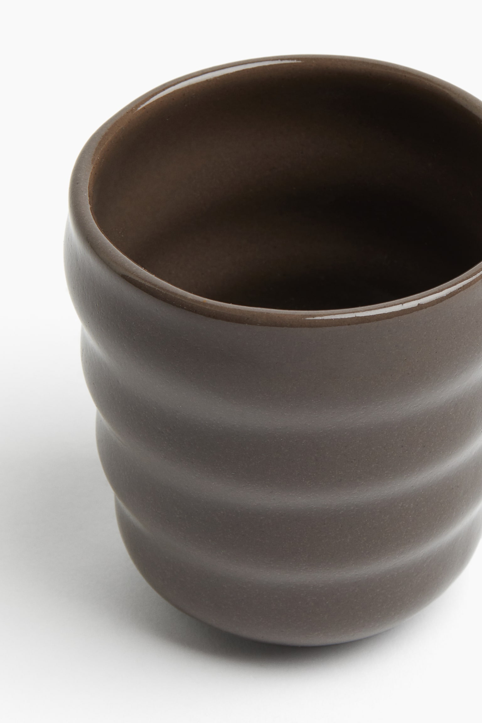 Fluted stoneware mug - Brown - 3