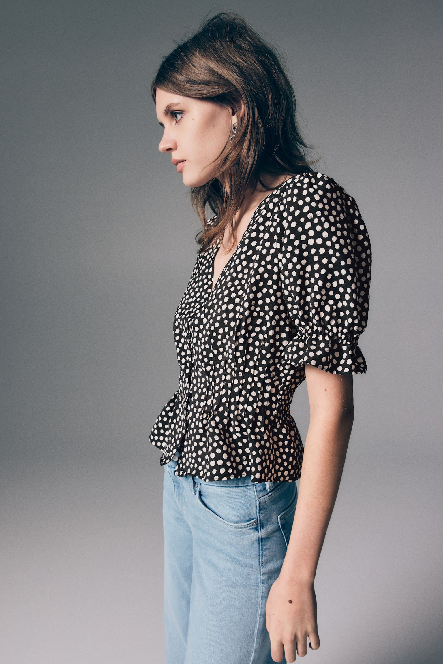 Блуза з баскою - Темно-сірий/плямистий/Світло-бежевий/квітчастий/Білий - 5