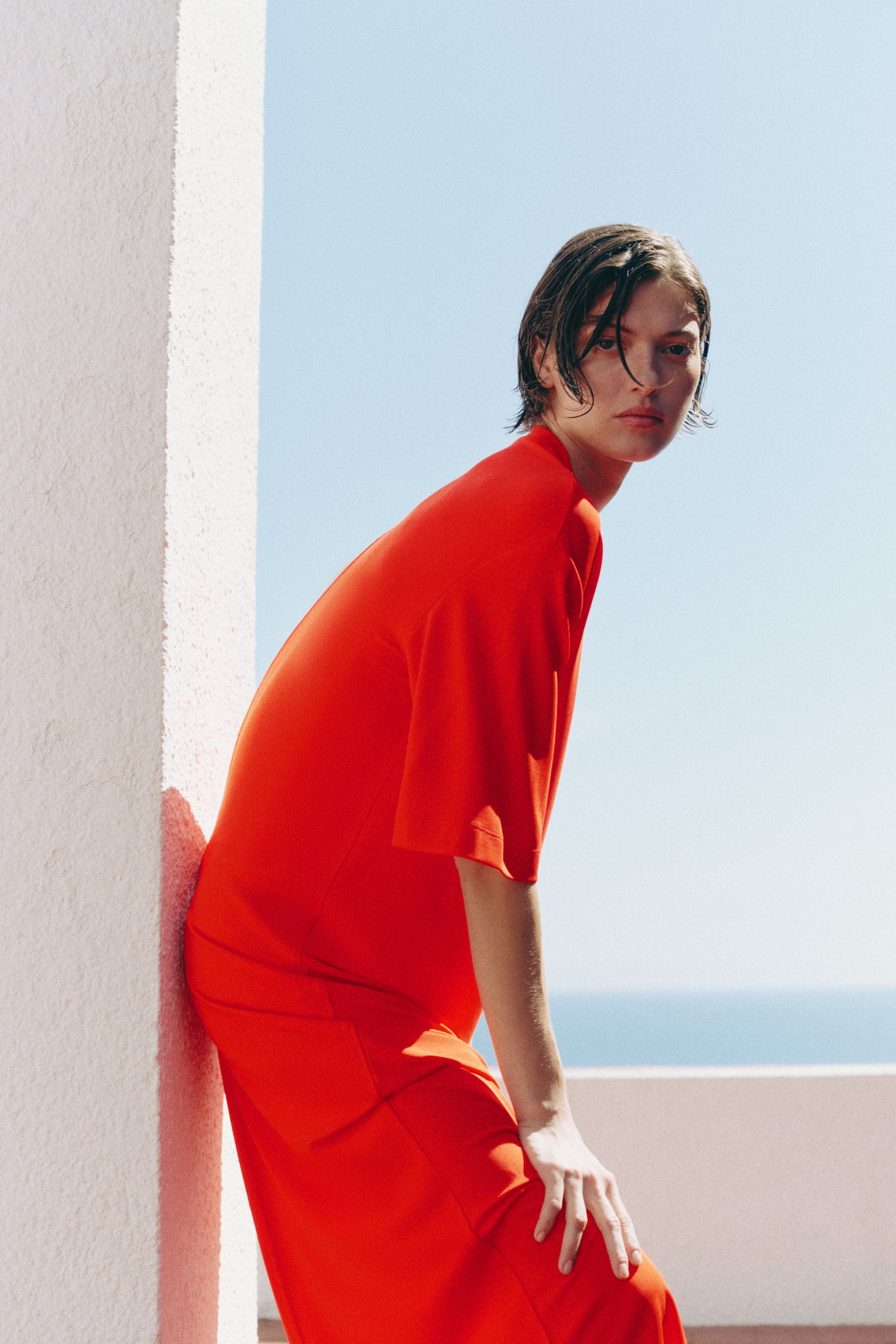 Long T-shirt dress-Bright red - 5