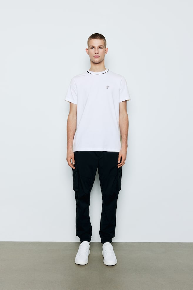 T-Shirt in Slim Fit - Weiß/Knallblau - 5