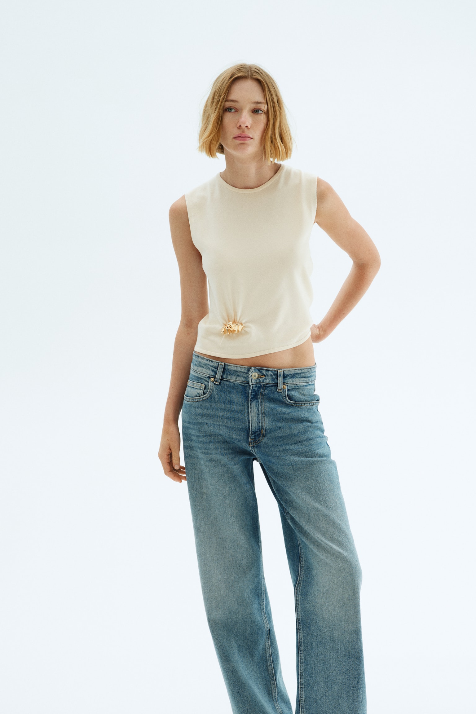 Metal Detaylı İnce Triko Üst - Krem/Siyah - 3