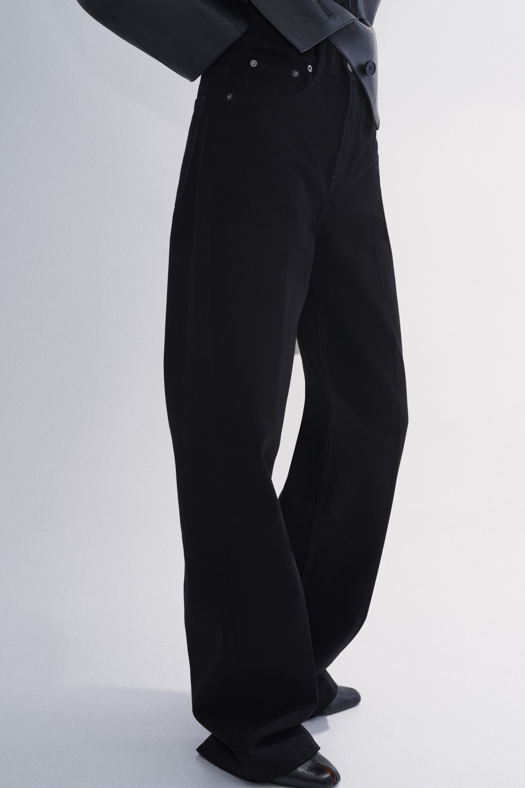 Wide-Leg Creased Jeans