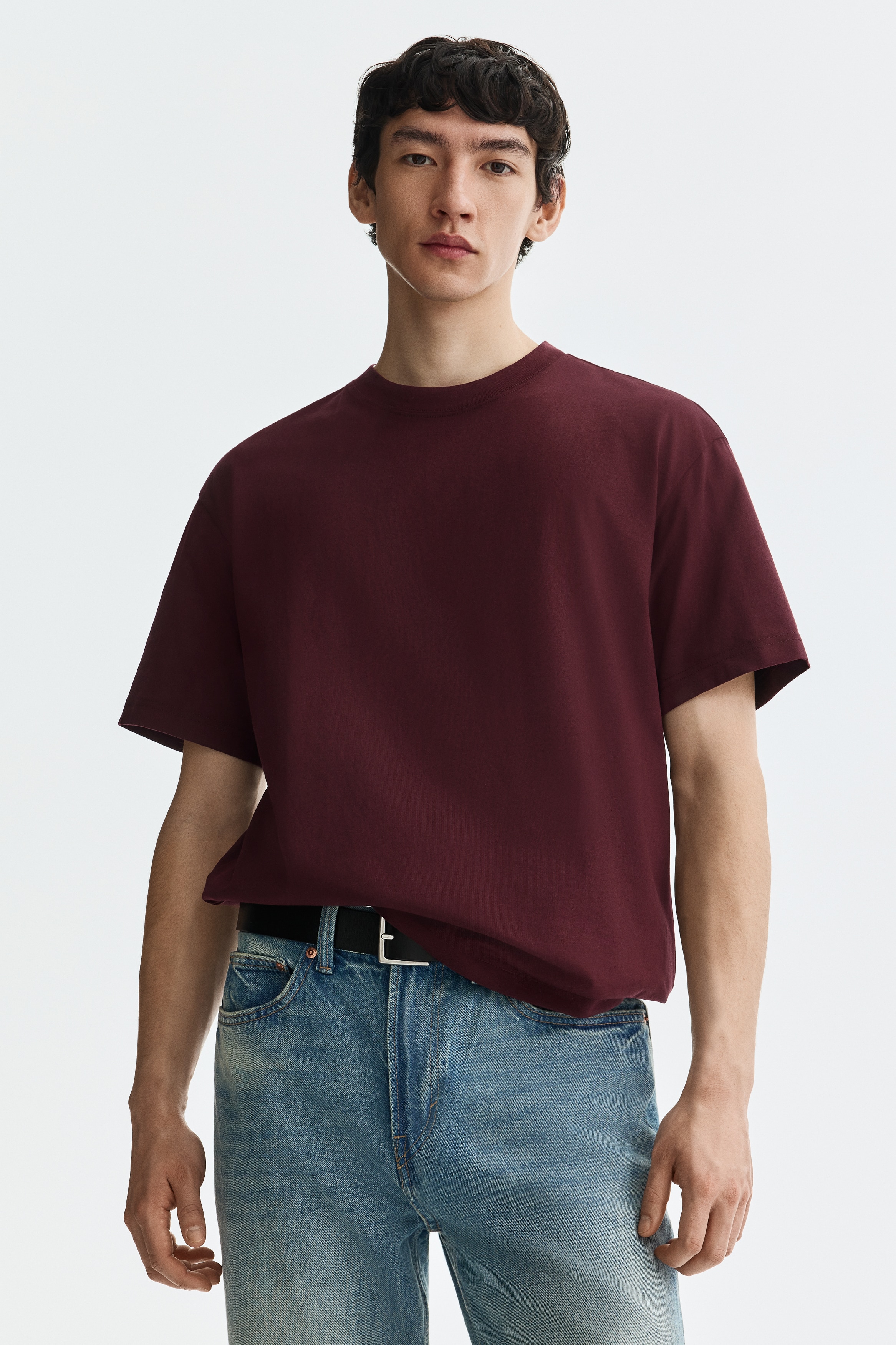Relaxed Fit TeeModel