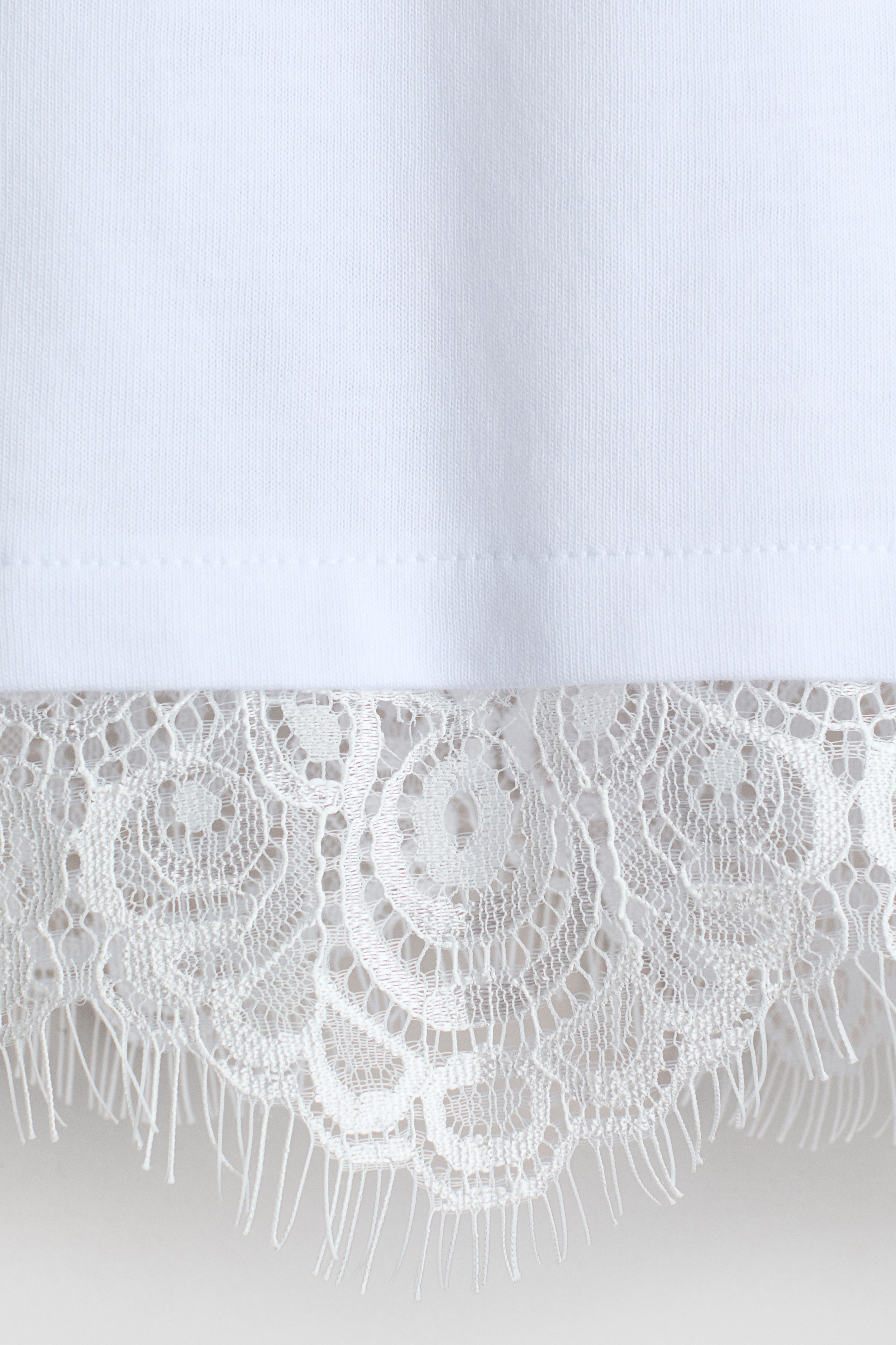 T-shirt en coton avec dentelle
