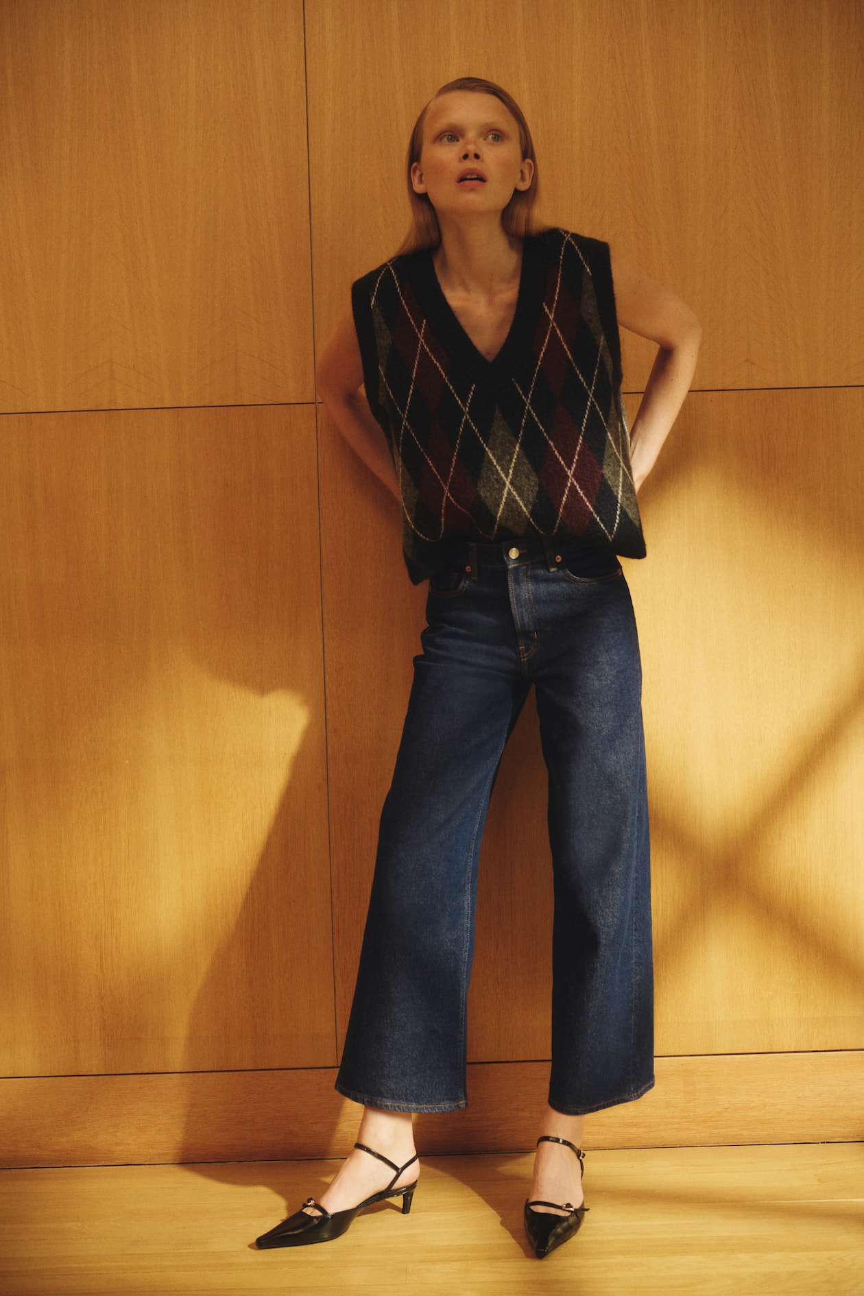 High Rise Wide-cut Jeans