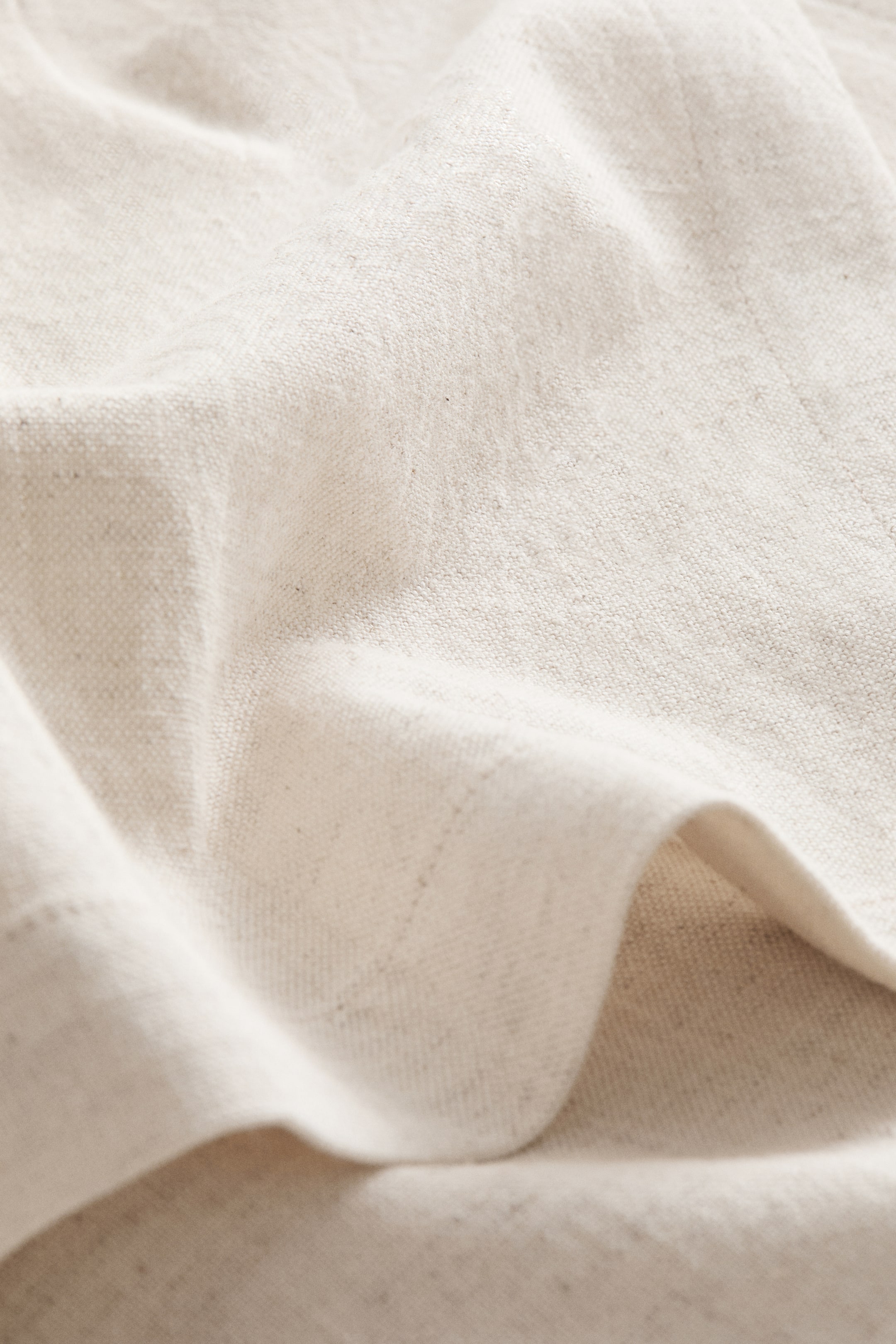 Grösseres Bild ansehen: Linen-blend tablecloth - Light beige - HOME | H&M CH 3