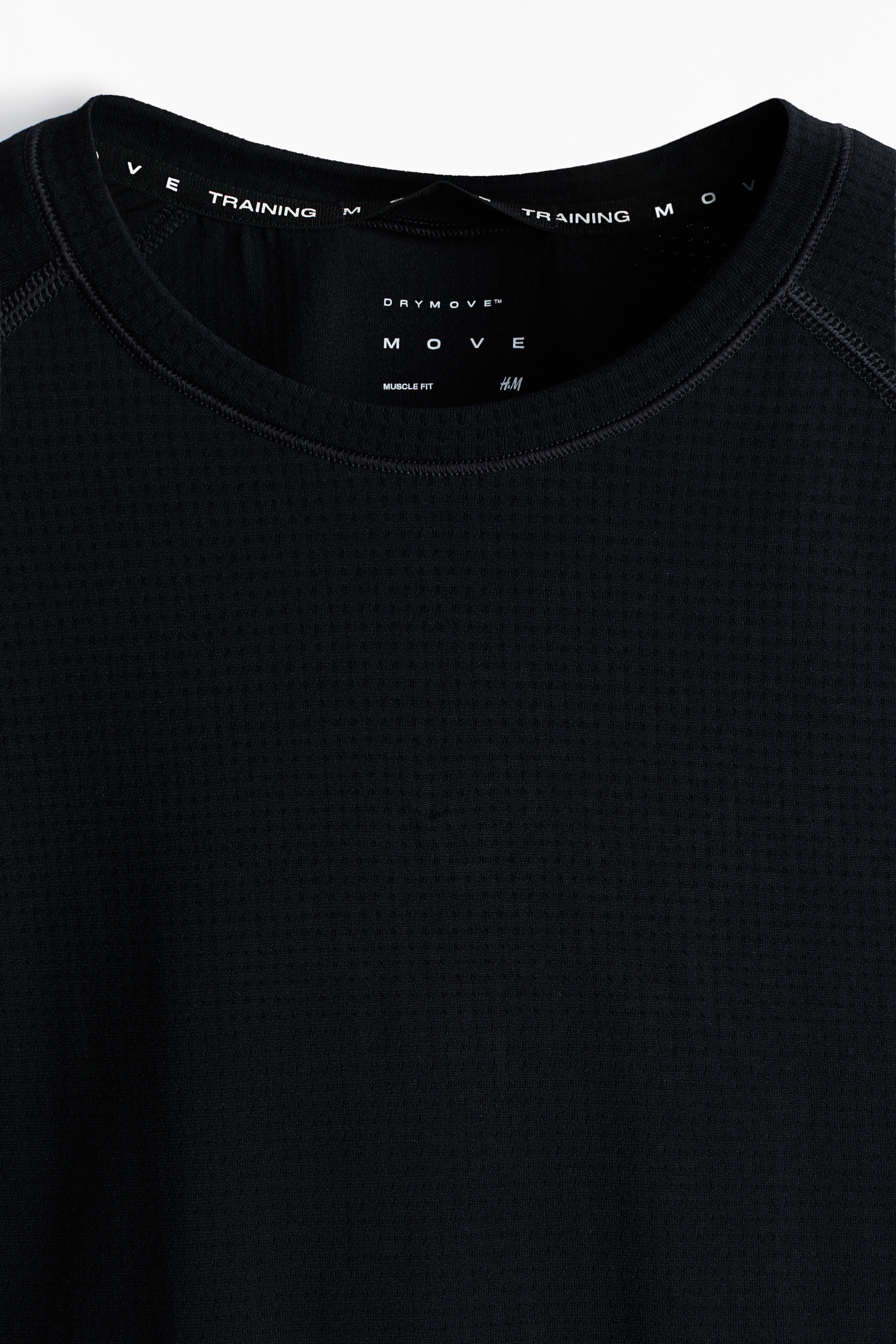 Muscle Fit Sports T-Shirt with DryMove™
