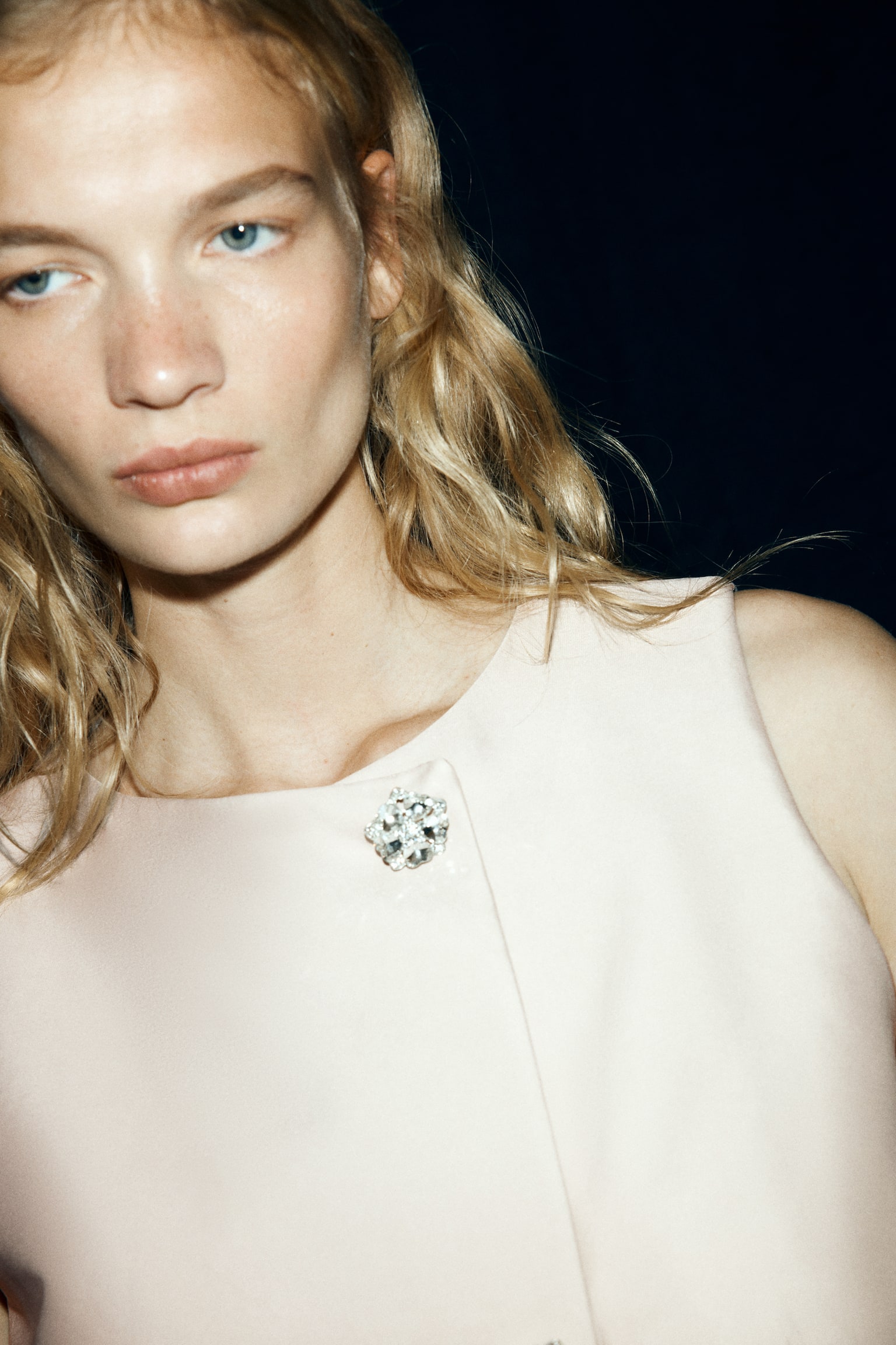 Asymmetric wrap waistcoat - Light beige/Black