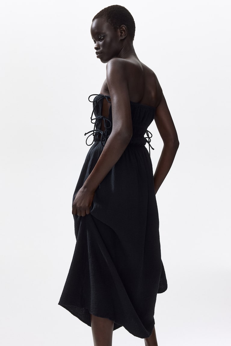 h and m black dress & Velvet Cocktail With Sequins eye fastener at the back Ladies - Black Knit Dress