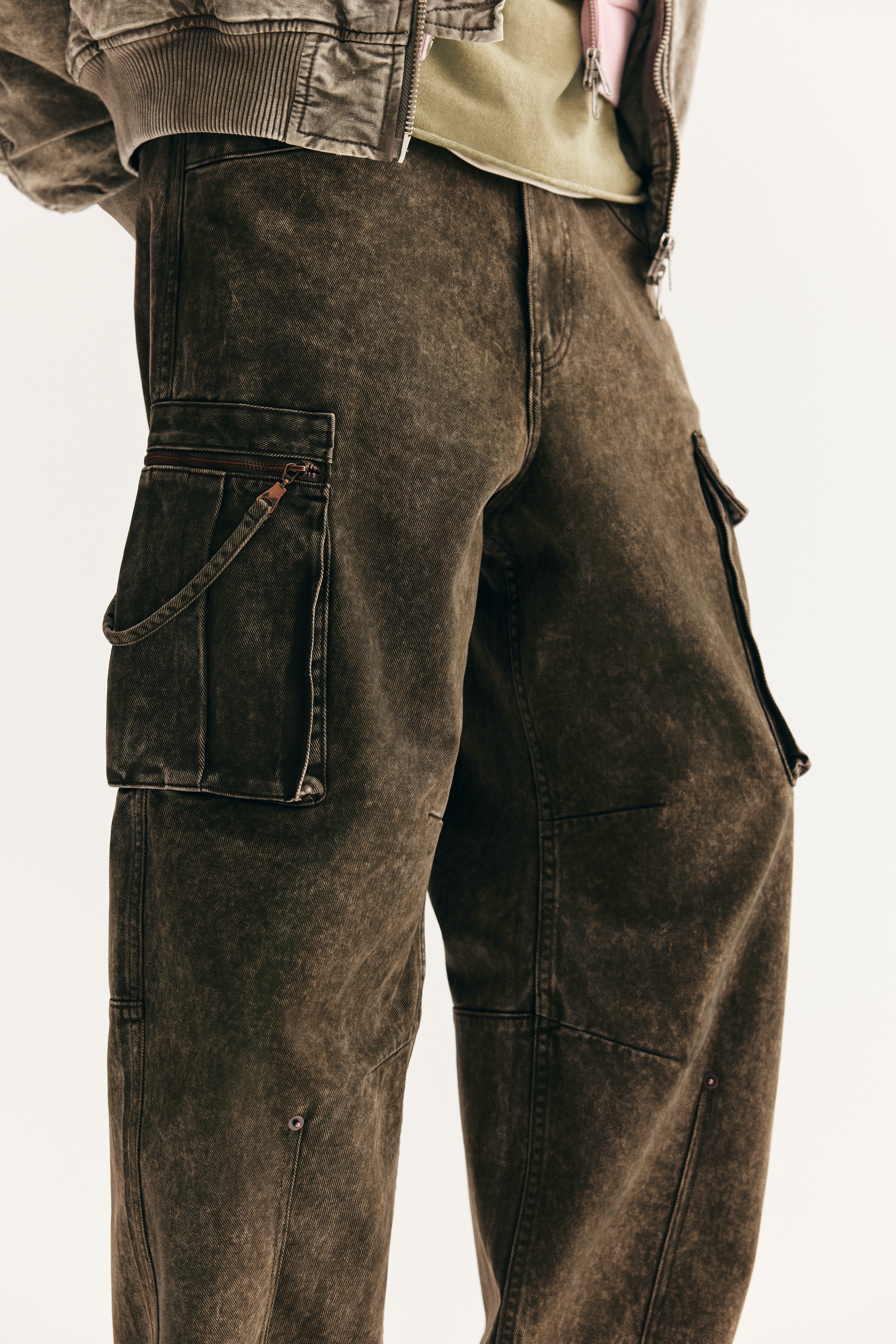 Loose Cargo Jeans