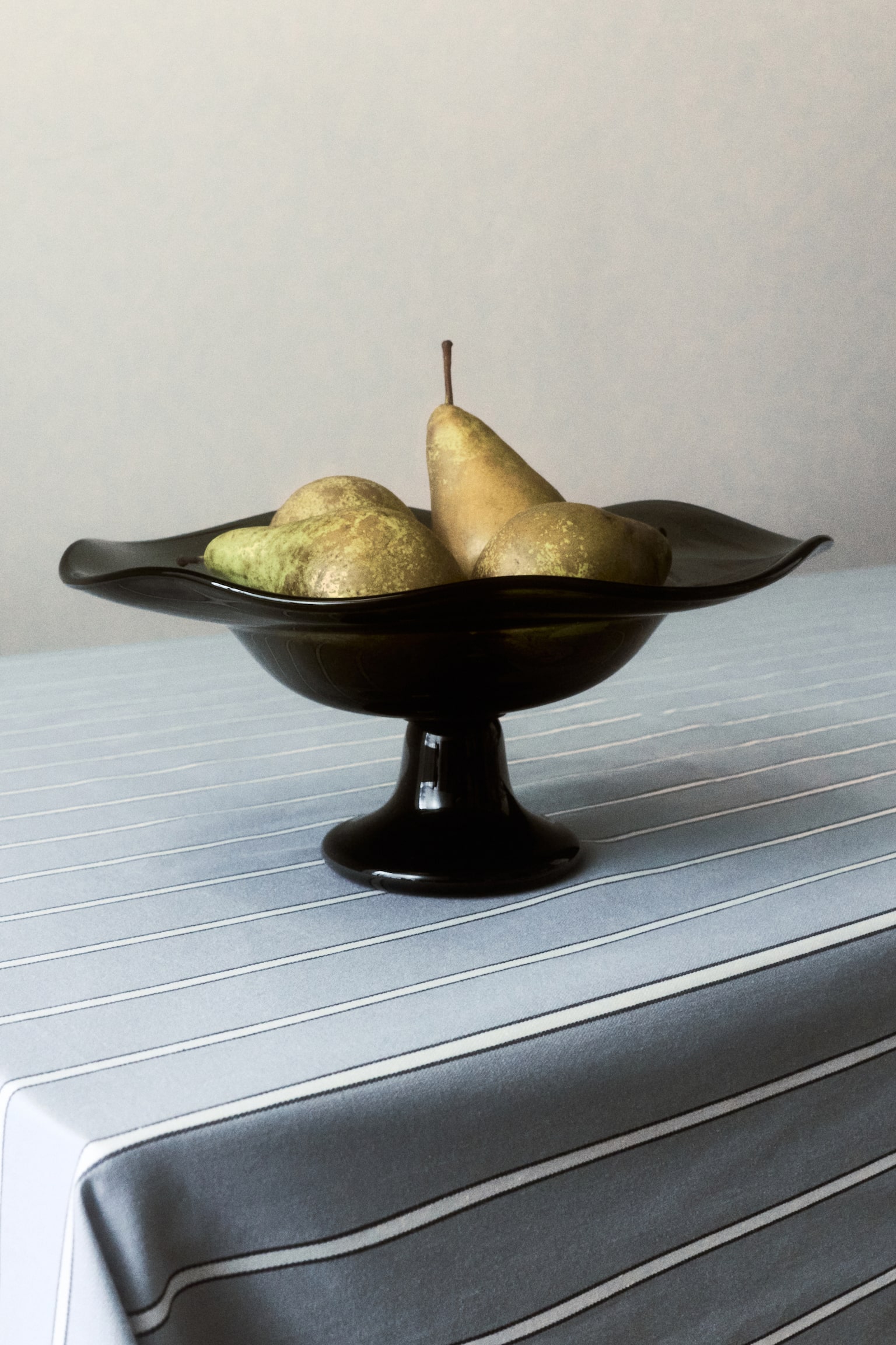Footed Wavy Glass Serving Plate - Gray - 1