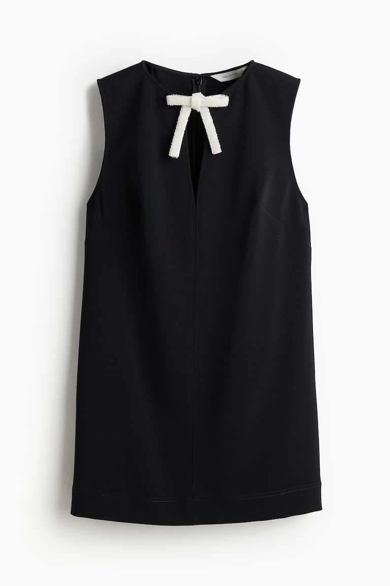 adrianna papell chiffon sleeve crepe sheath dress Keyhole Neck 34 Dress, Womens, 16, Navy Sateen Boutique Maxi Dresses | Mother's Day 2025 Size:38 Regular Jacket+32 Waist Adjust 28to34)(Height: 5 7 to6)(Neck  15-16.5:S-M) line silhouette and delicate