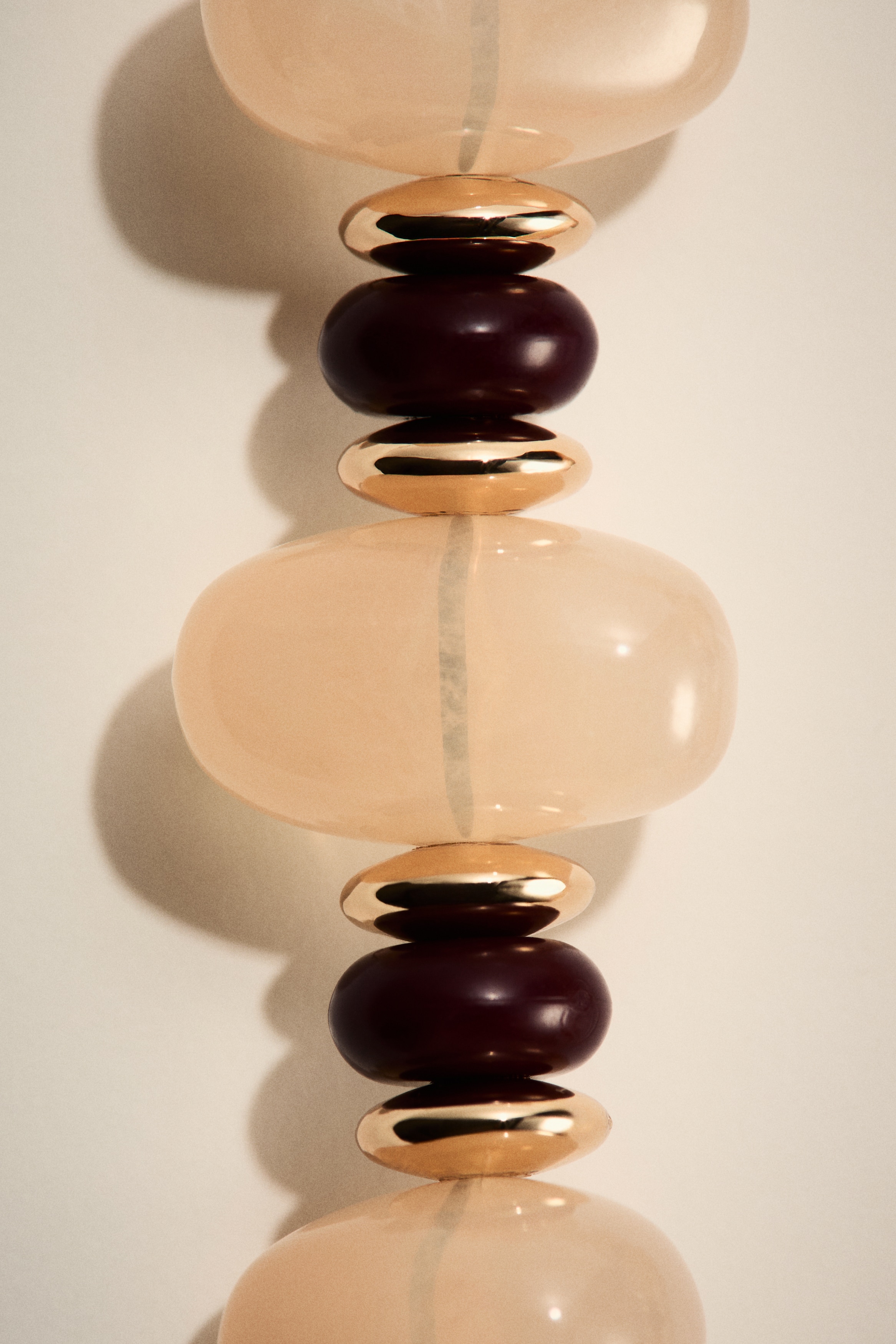 Κολιέ από κορδόνι με χάντρες - Απαλό ροζ/μπορντό