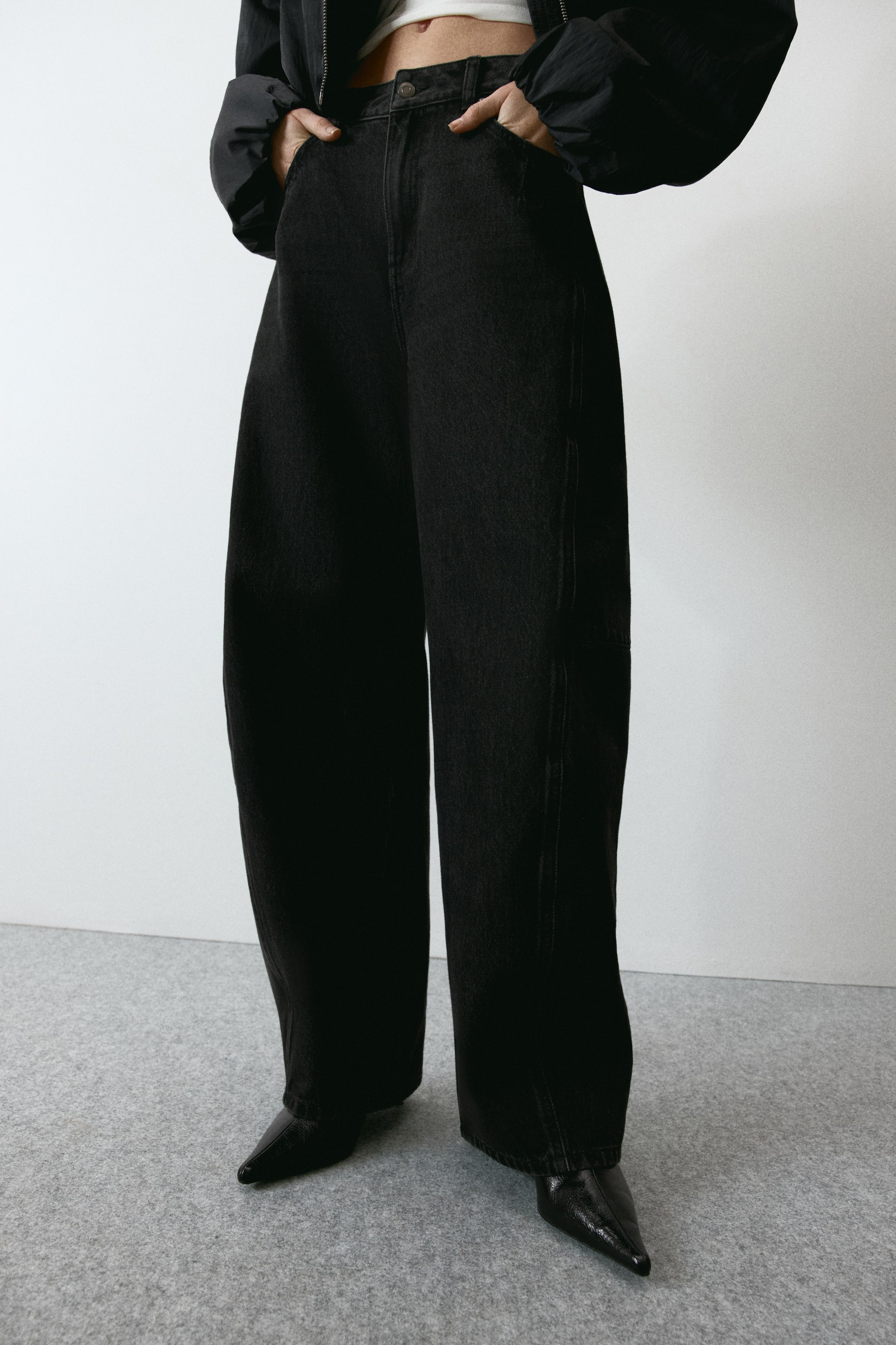 Barrel Leg High Waist Jeans