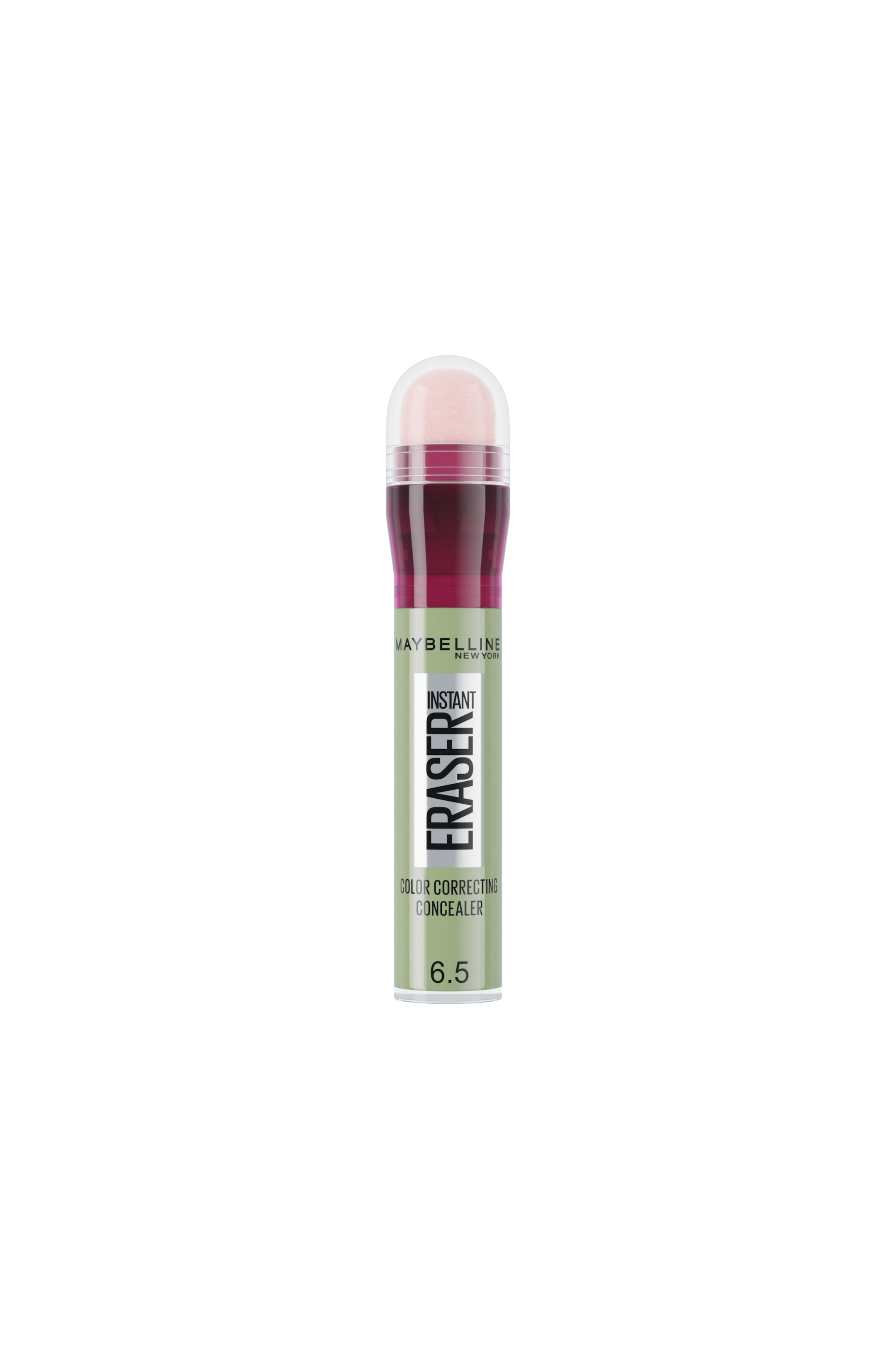 Se større billede: Maybelline Instant Eraser Color Correcting Concealer står lodret og vender fremad og fremviser sin cylindriske tube med en lysegrøn base og sort brandingtekst. En mørk magenta krave forbinder basen med en afrundet, lyserød svampapplikator, som er synlig under en gennemsigtig, kuppelformet plastikhætte.