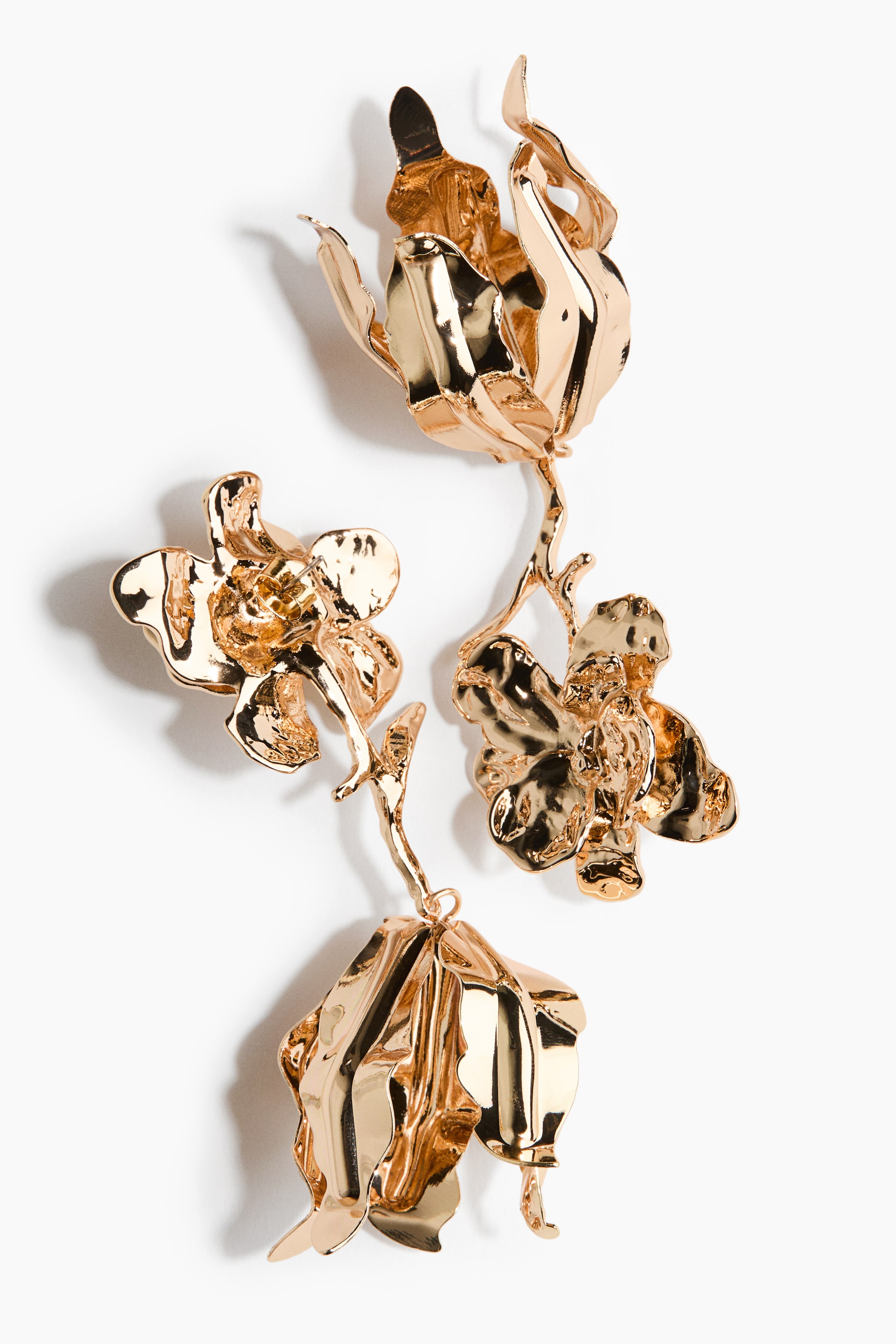 Flower-Shaped Pendant Earrings