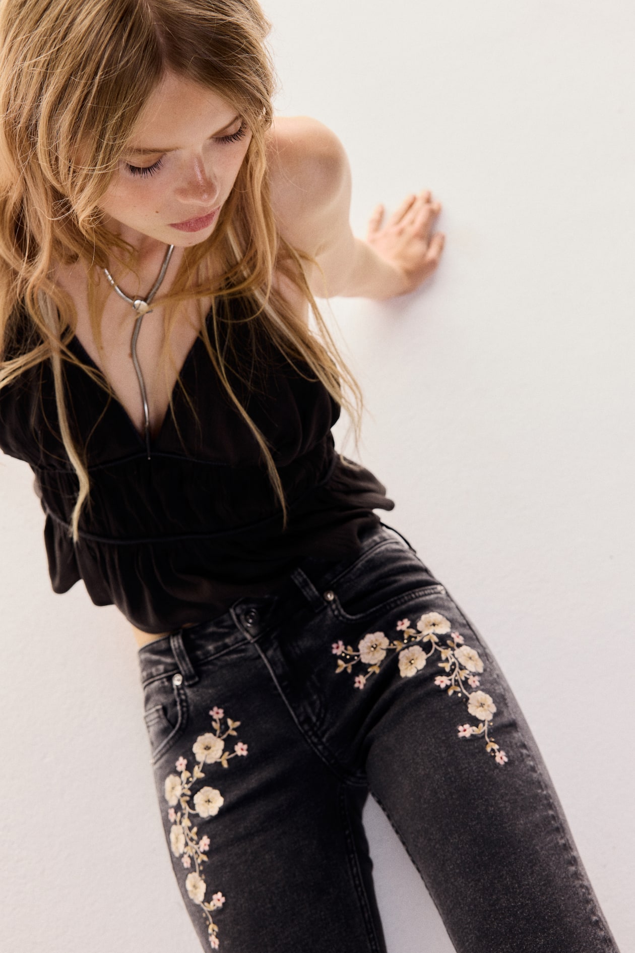 Flared Low Jeans - image 2