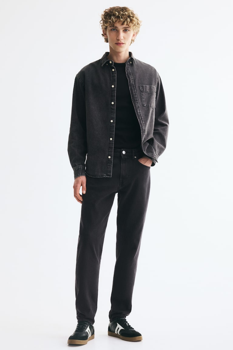 Tapered Jeans