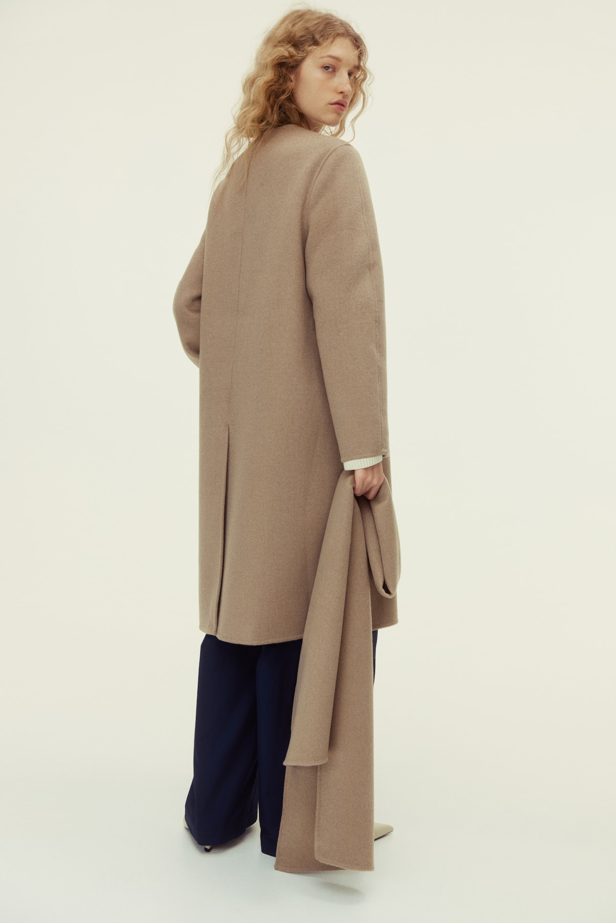 Handmade Wool-Blend Coat - image 3