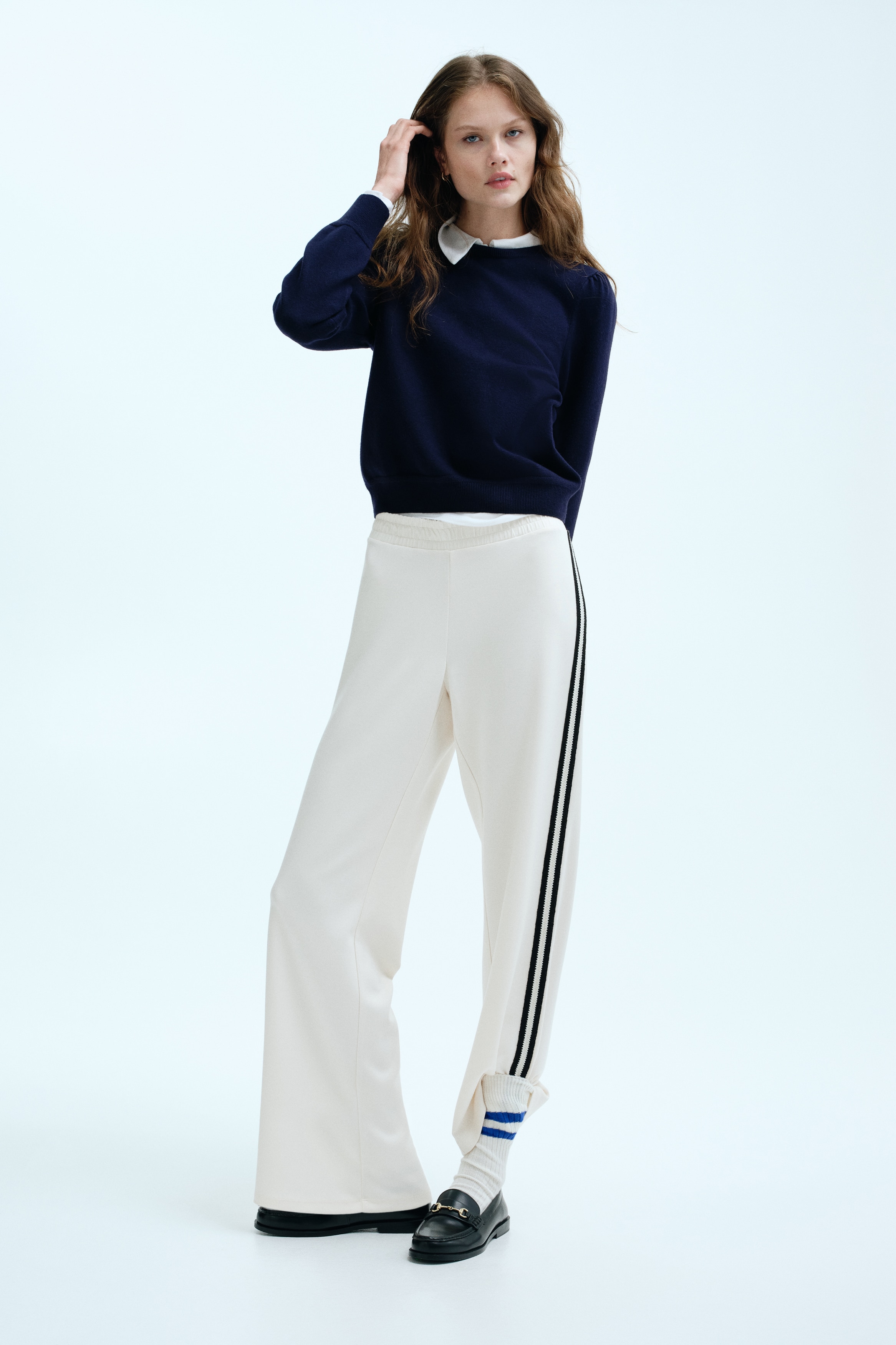 Puff-sleeved jumper