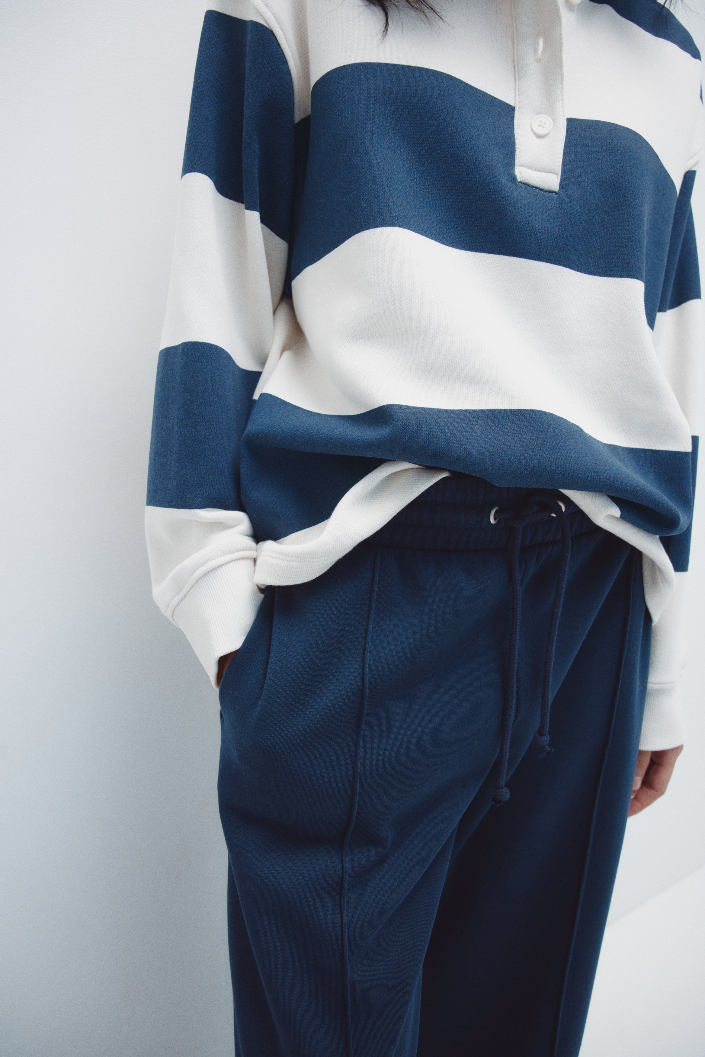 Wide crease-front sweatpants