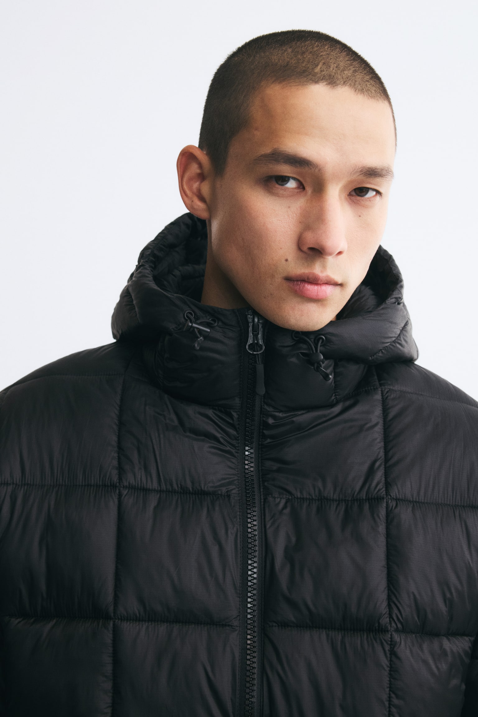 Мужская куртка H&M Lightweight Puffer, цвет: Чёрный — фото 4