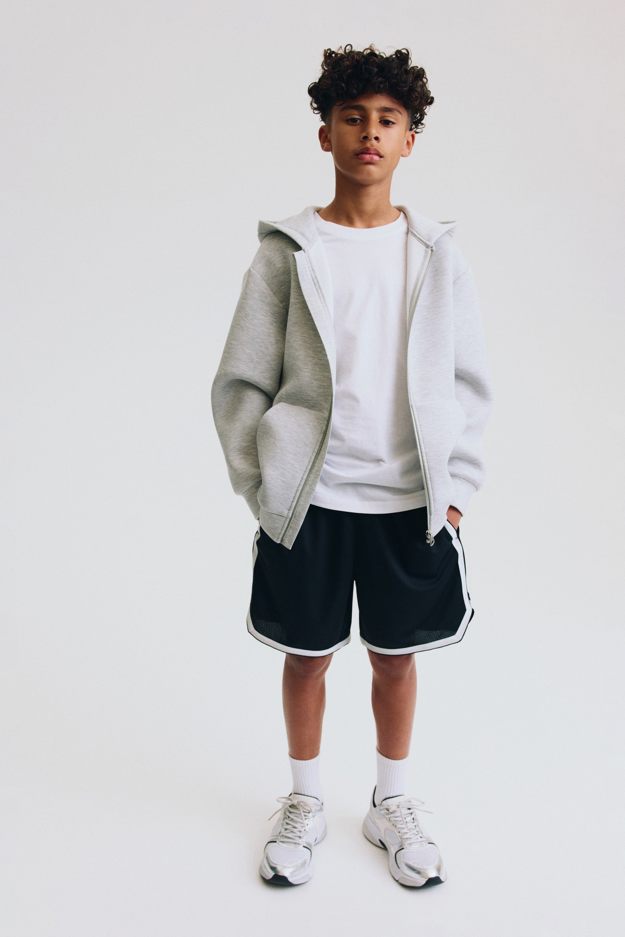 Детские шорты H&M Regular-Fit Basketball Shorts with DryMove™ — фото 4