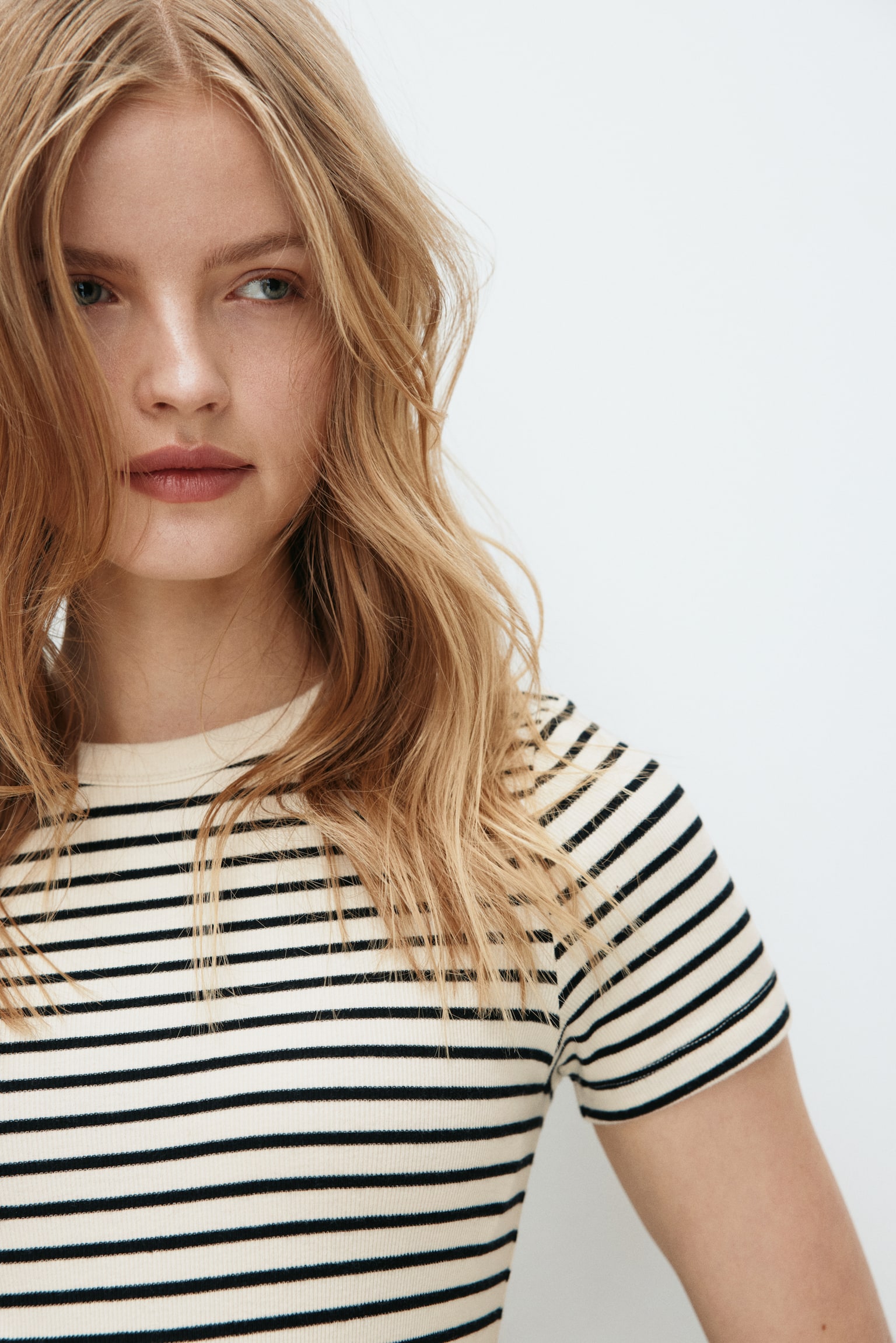 Женский топ H&M Mama Ribbed Top, цвет: Кремовый / Чёрный полосатый — фото 4