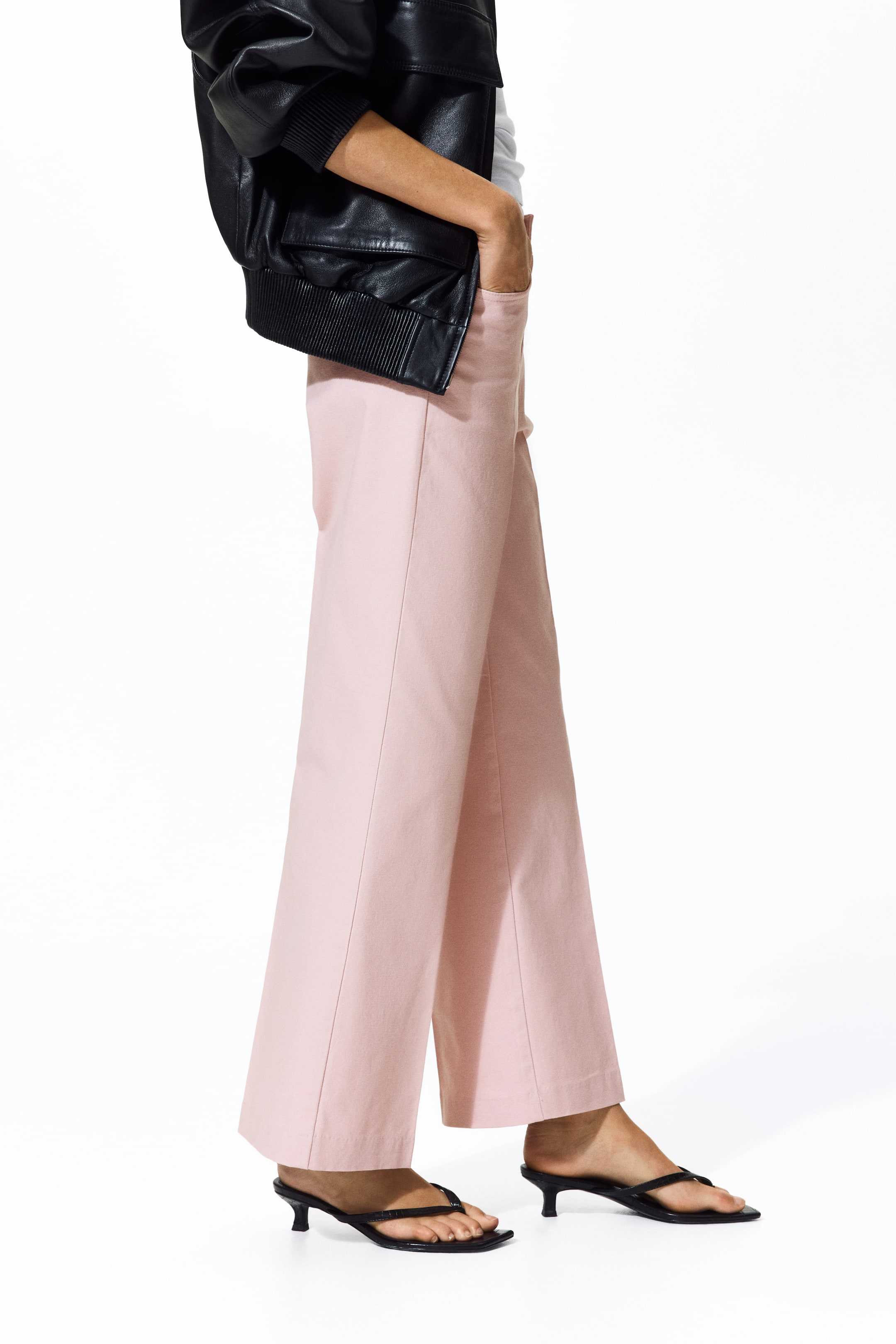 Pantalon coupe bottillon en toile de coton