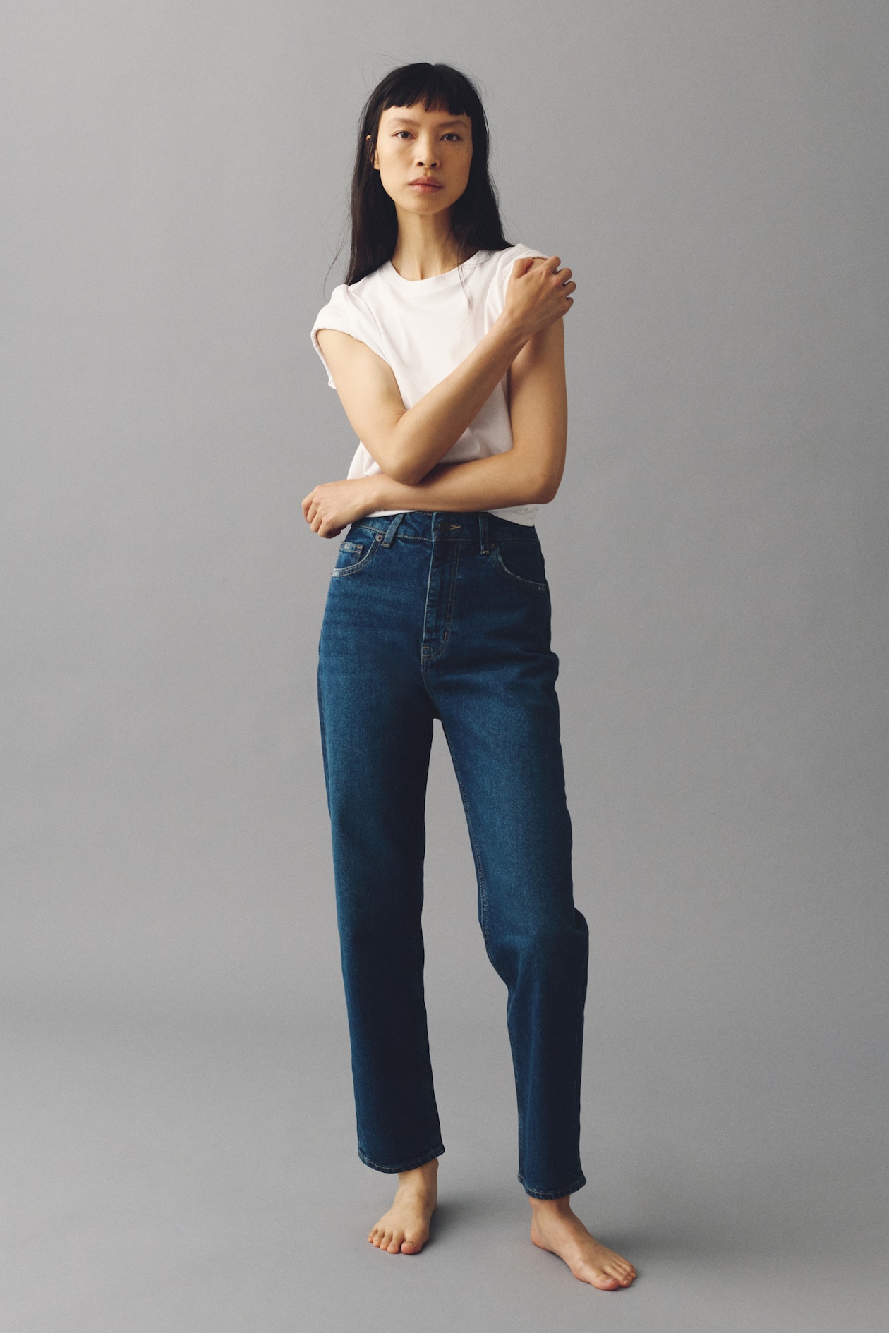 Mom Slim-Fit High-Waist Ankle Jeans - image 3