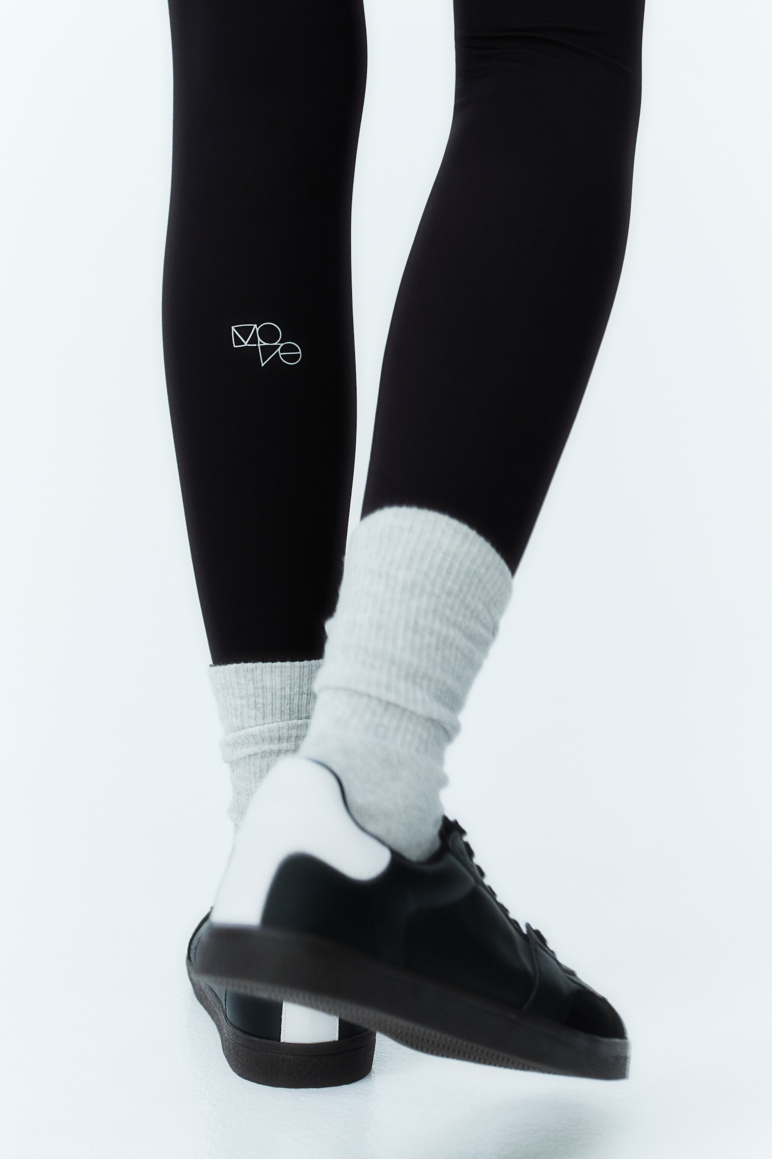 Sports leggings in DryMove™ - Black/Khaki green/Beige/Brown - 3