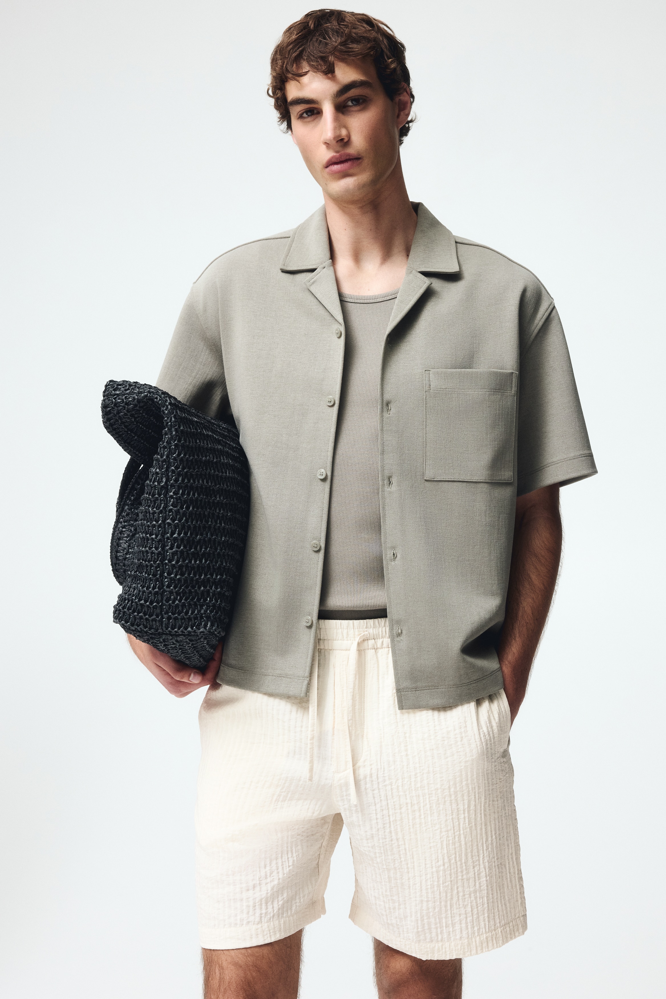 Quần short vân nổi Relaxed Fit