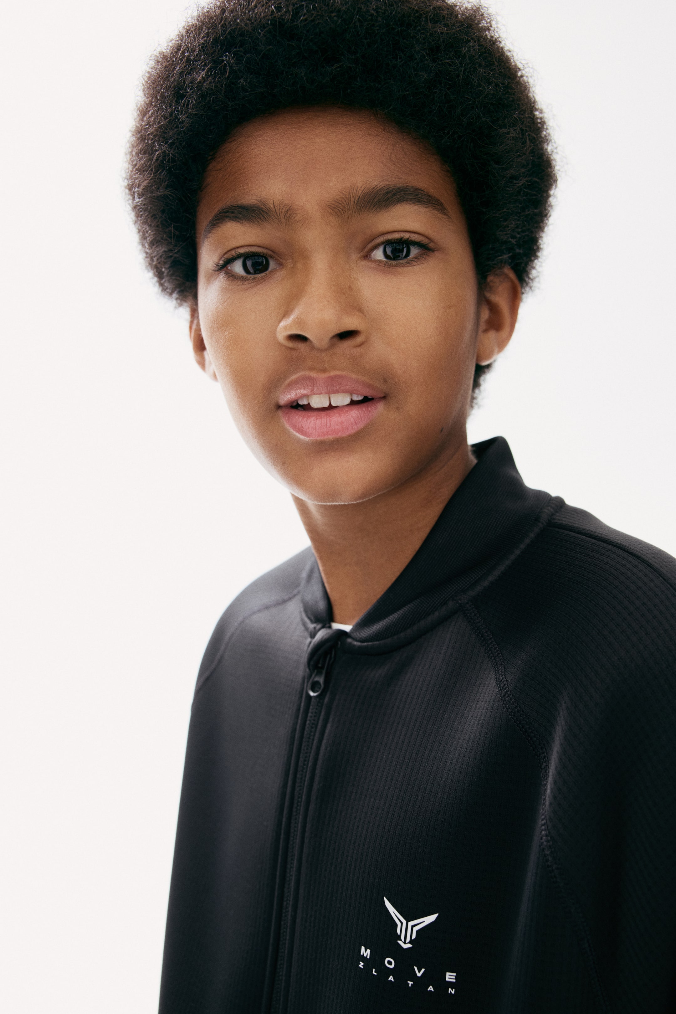 Nagyobb kép megtekintése: Melegítő sportdzseki ThermoMove™ - Fekete/Move Zlatan - GYEREK | H&M HU 2