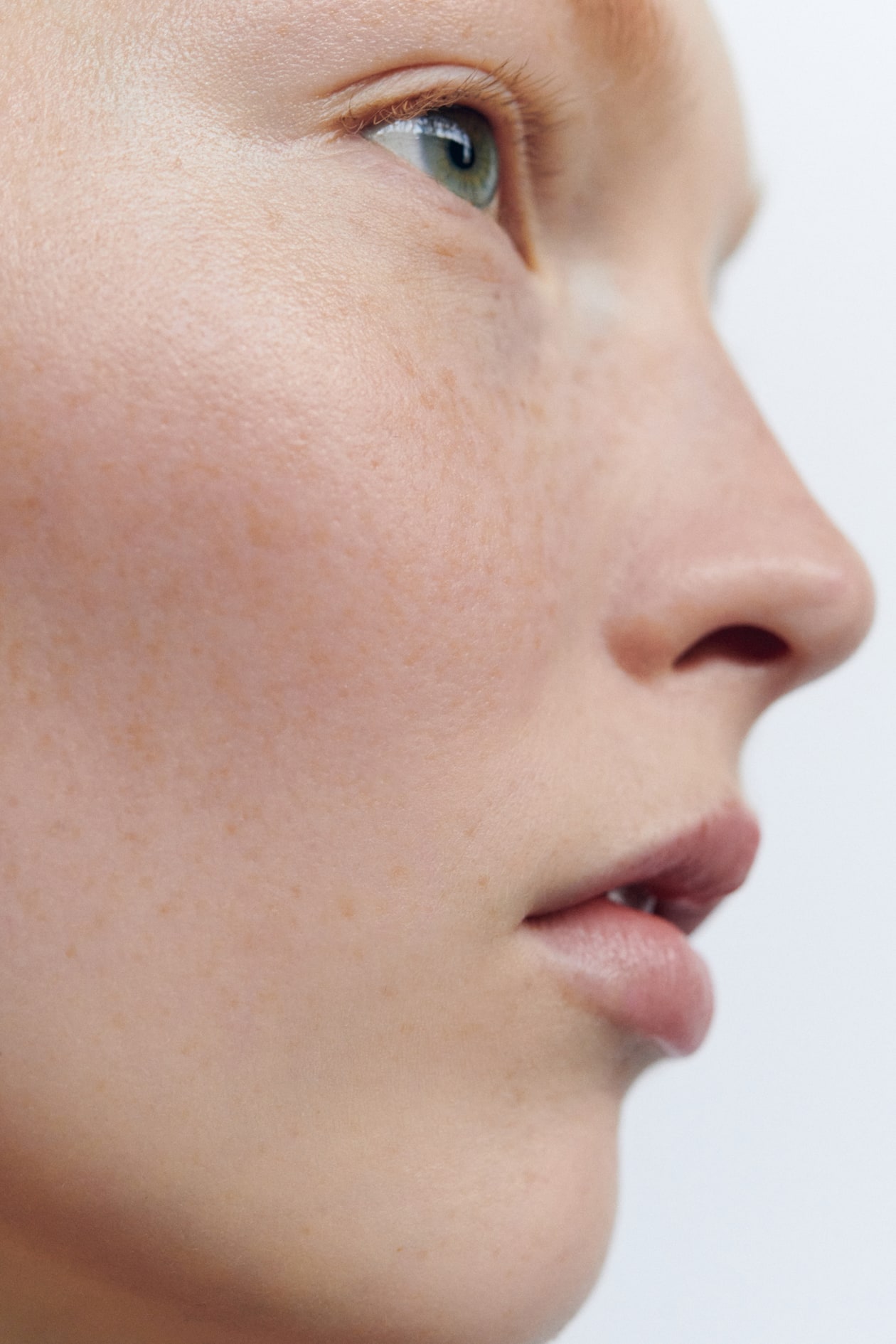 BB Foundation Stick - image 4