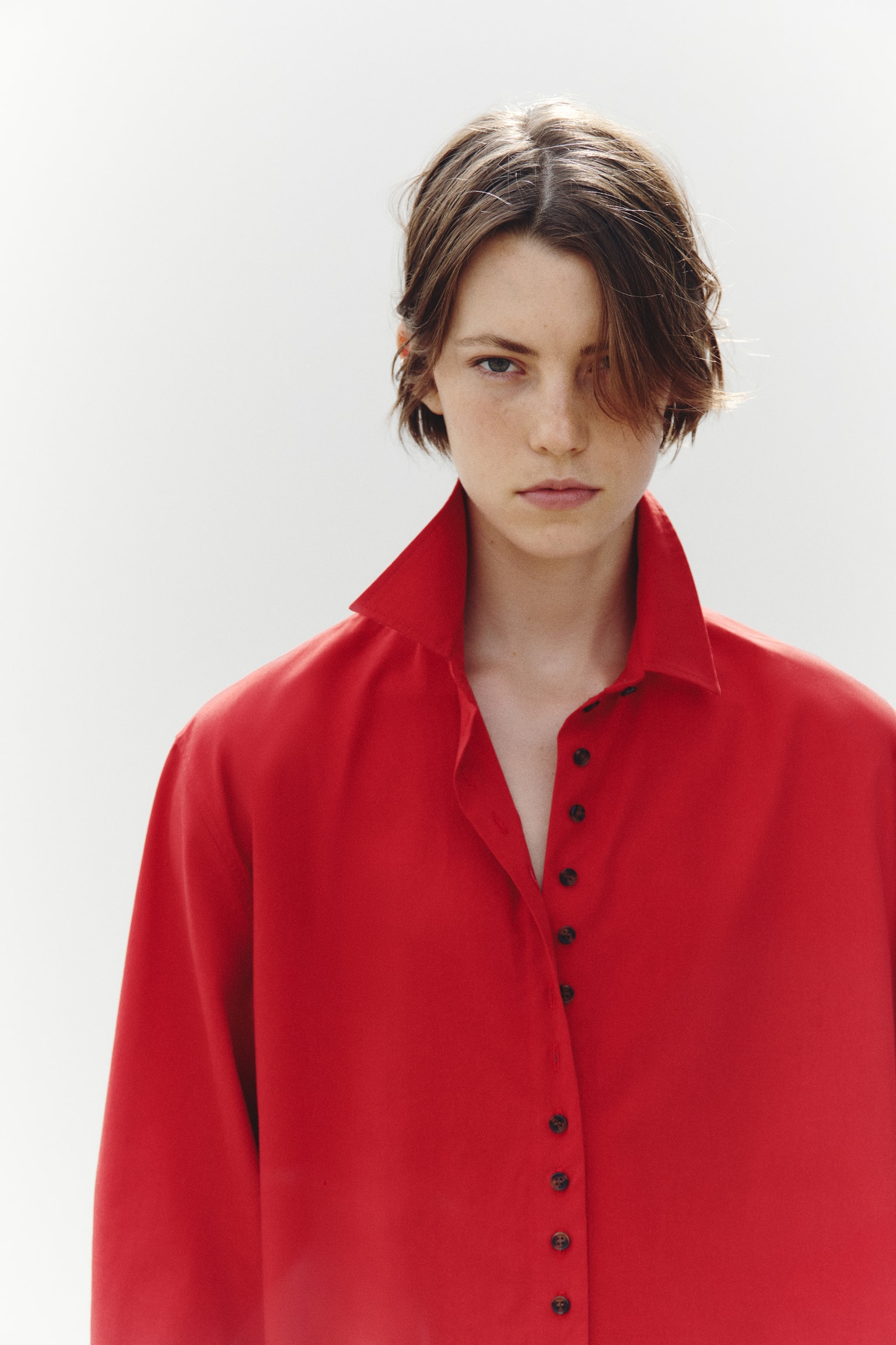 Женская рубашка H&M Oversized Modal-Blend, цвет: Красный — фото 3