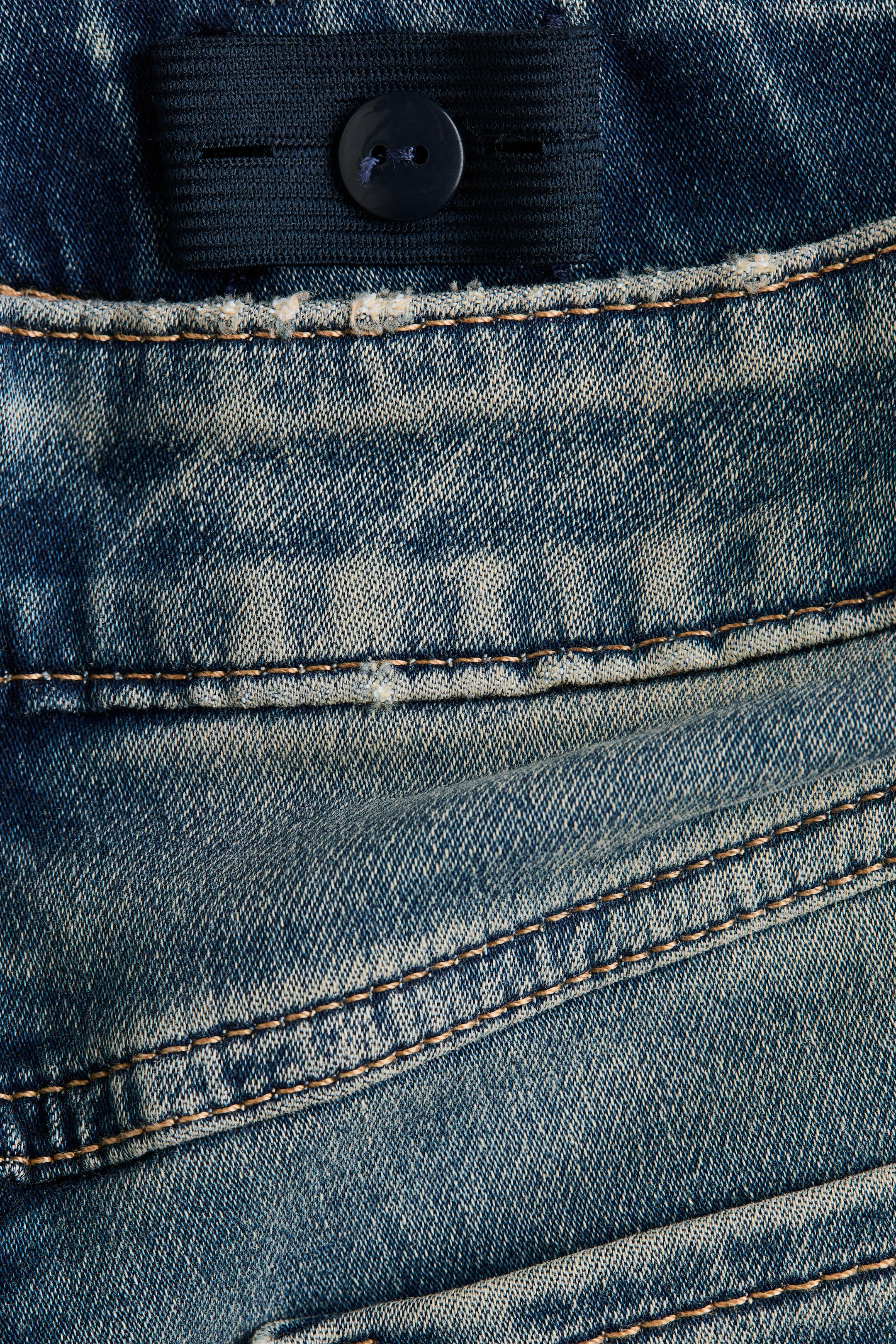 Relaxed-Fit Tapered Jeans