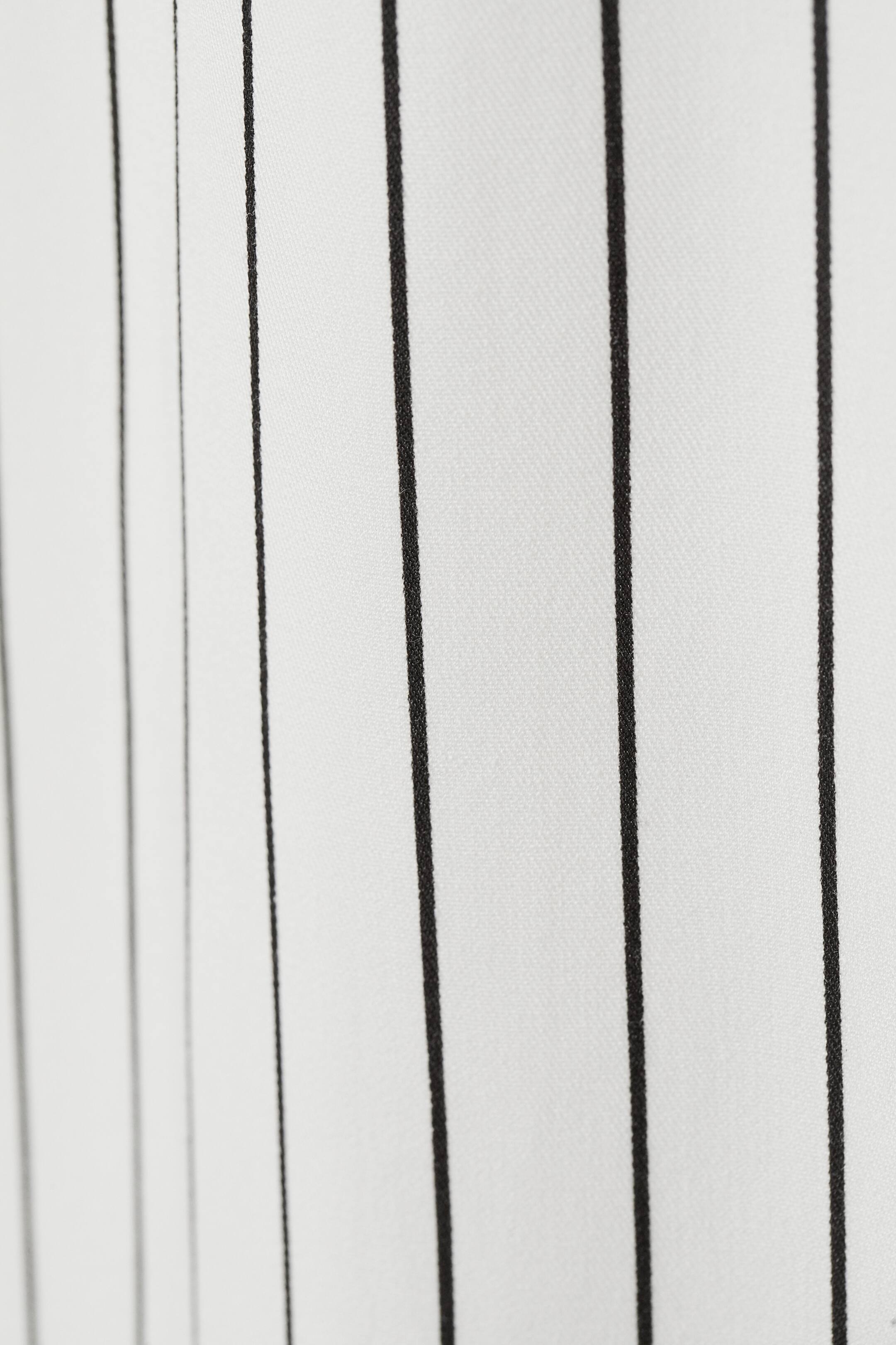 Agrandir l'image: Robe de longueur mi-mollet - Blanc/noir rayé - FEMME | H&M BE 2