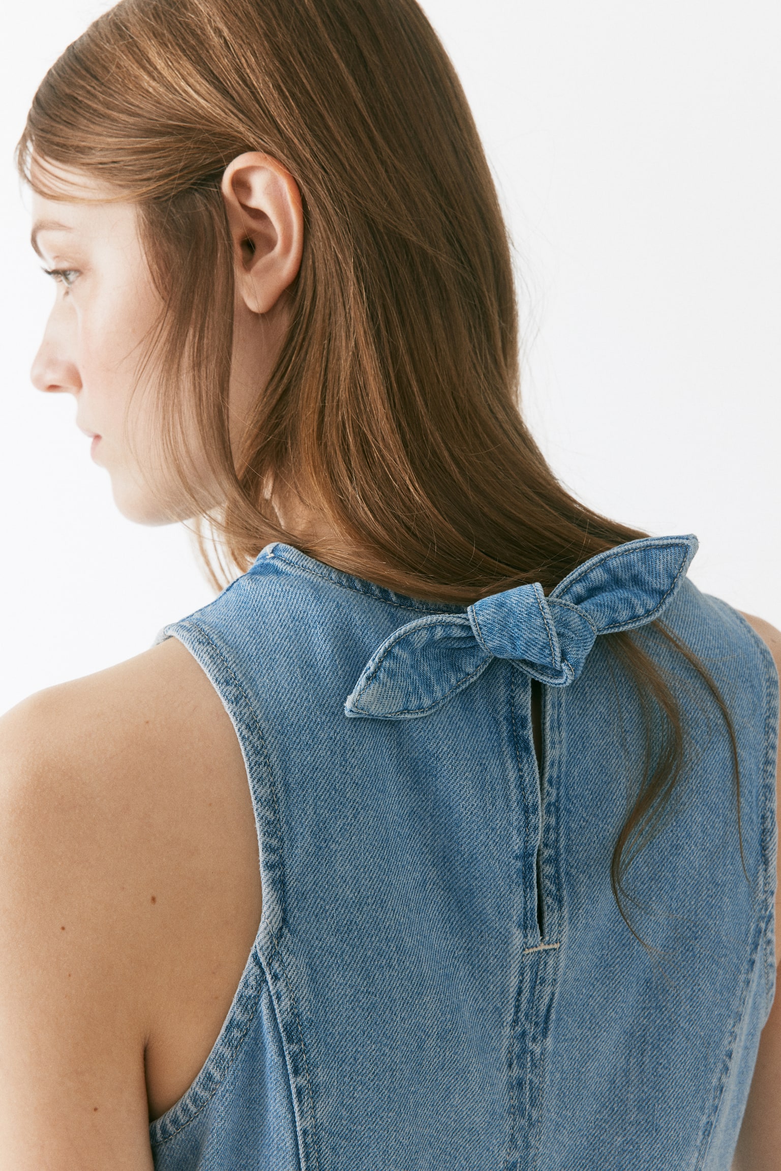 Flared-skirt denim dress - 3